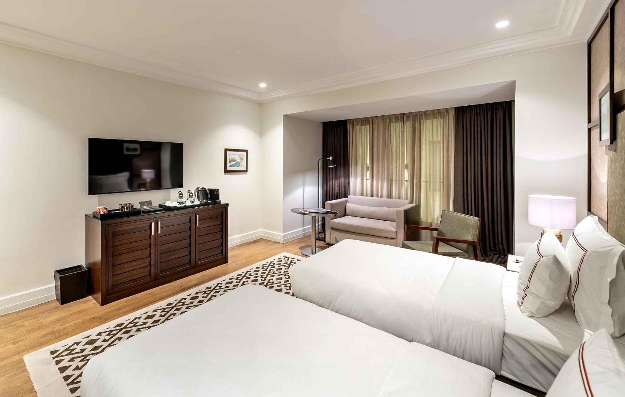 Atrium Superior Twin Room