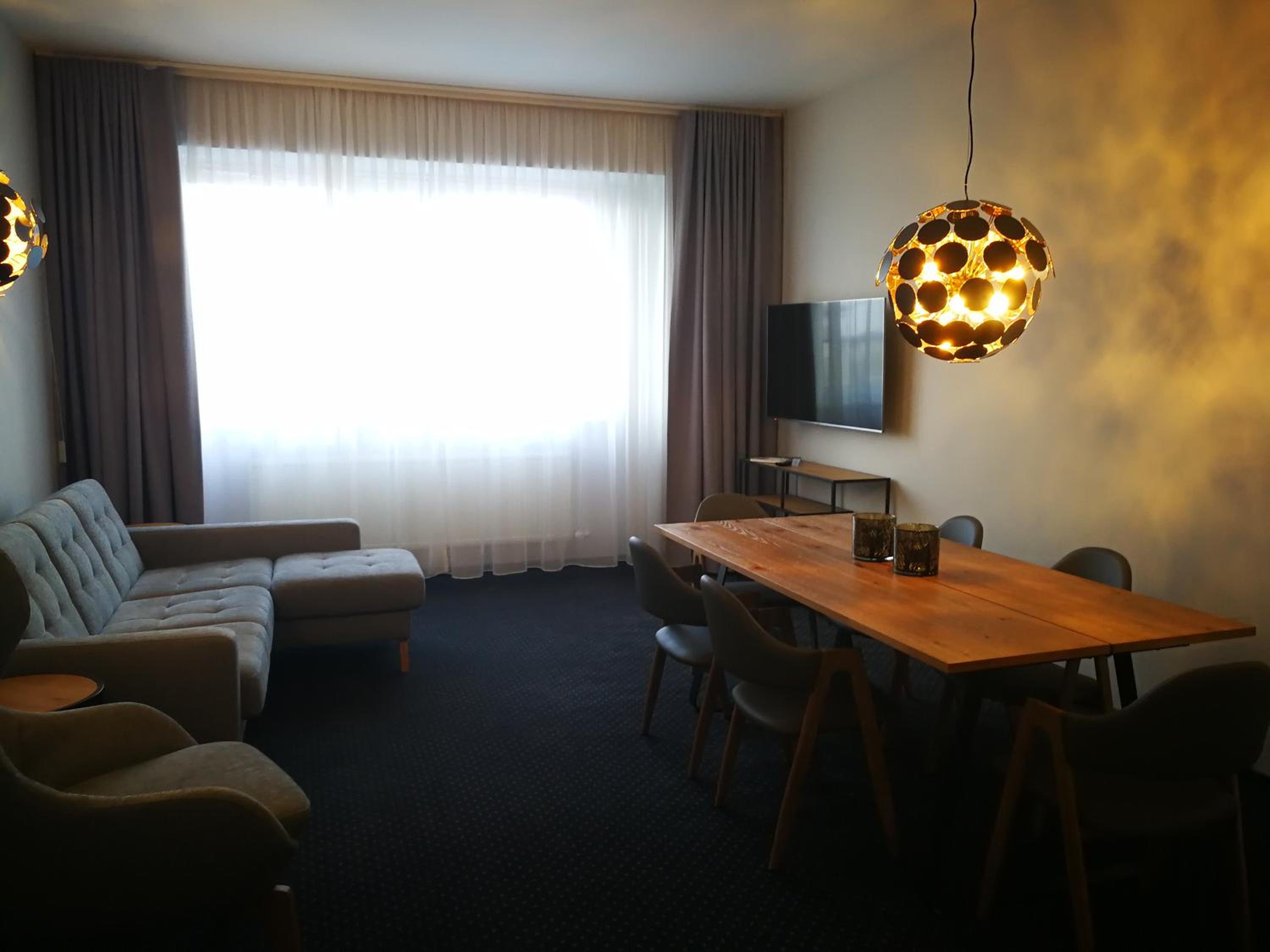 One-Bedroom Suite photo 2