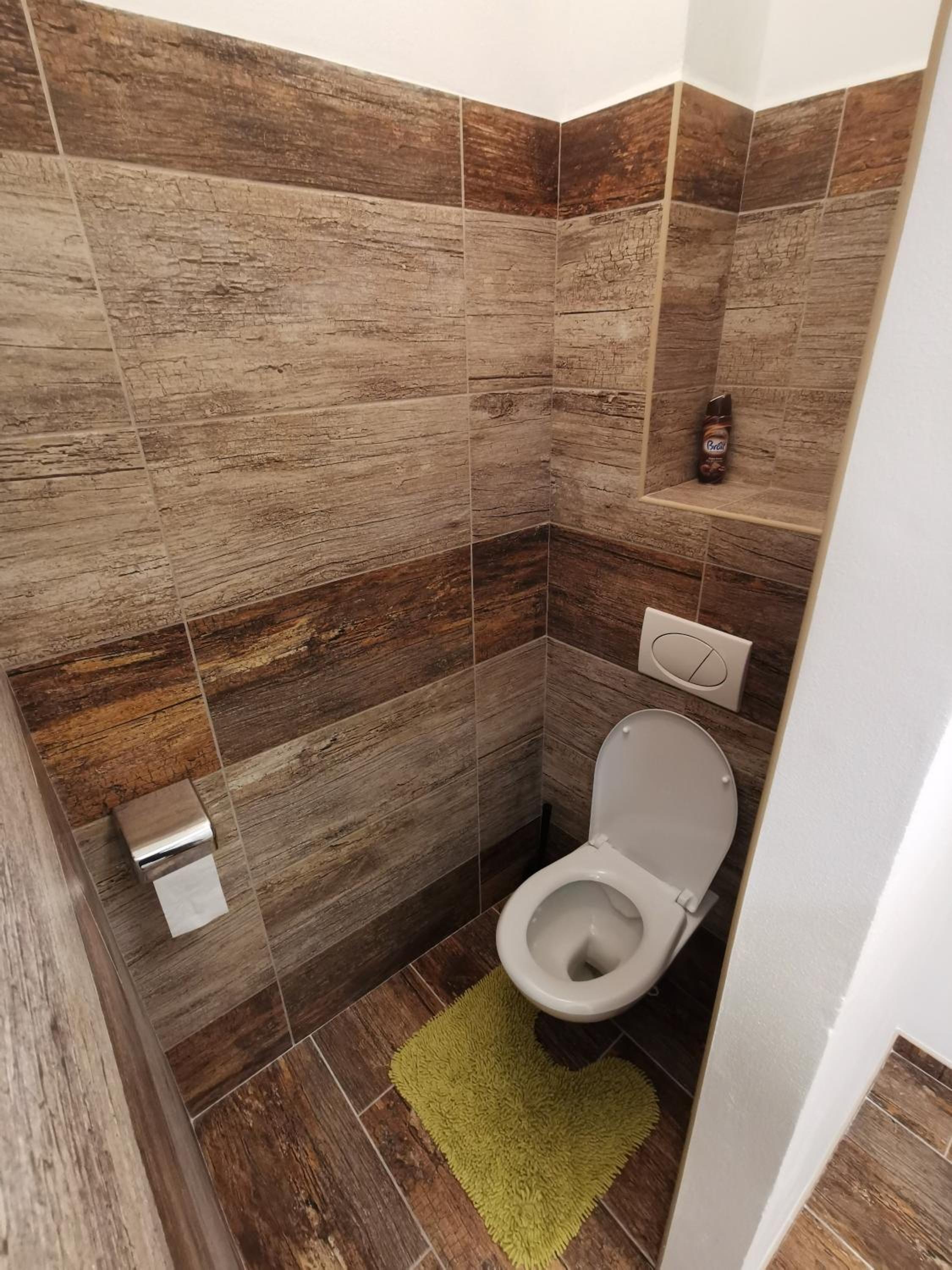 Two-Bedroom Apartment - Photo 9