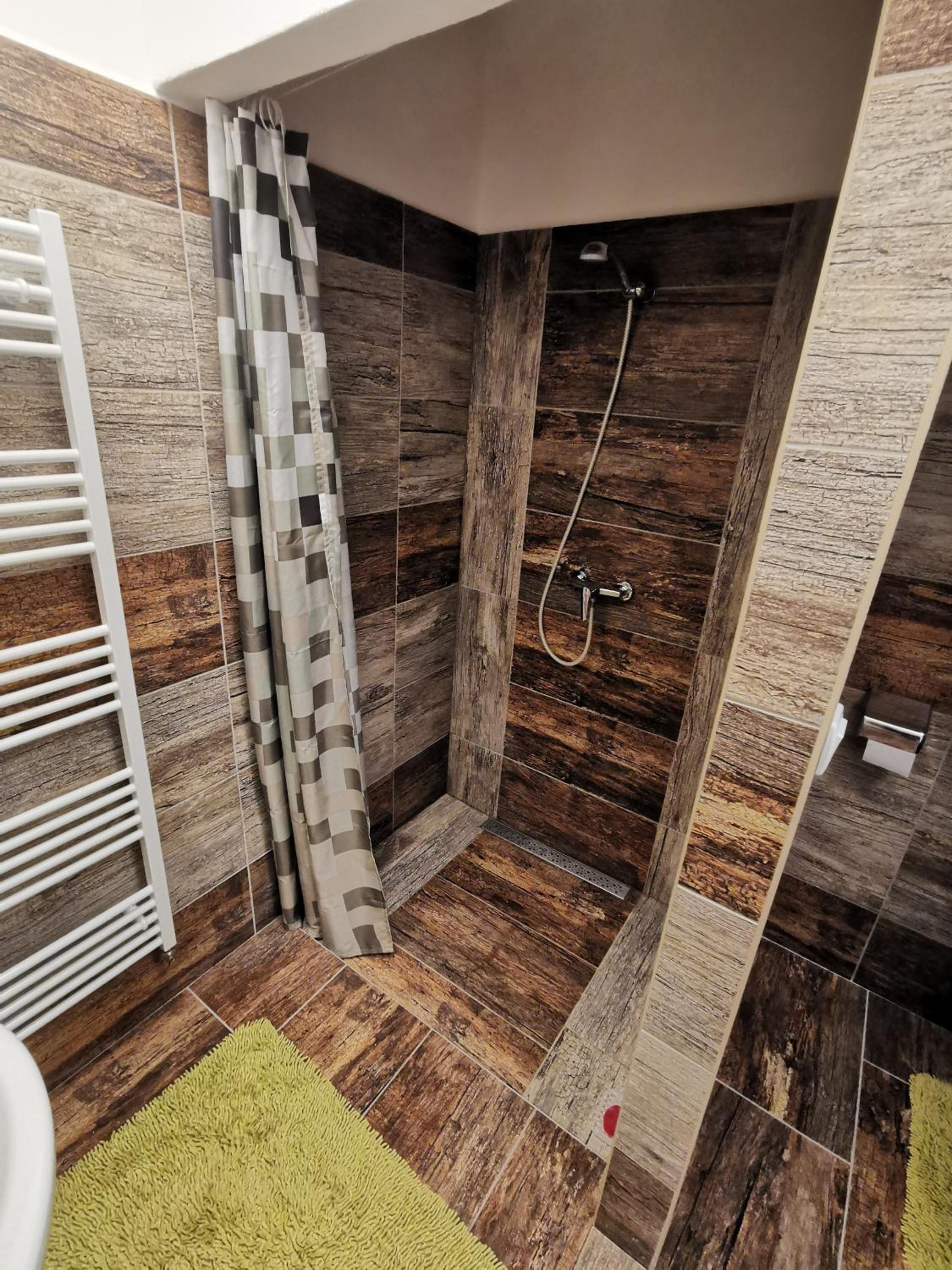 Two-Bedroom Apartment - Photo 8