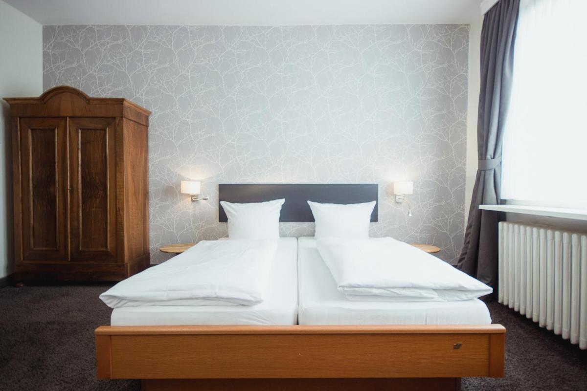 Double Room - Photo 7