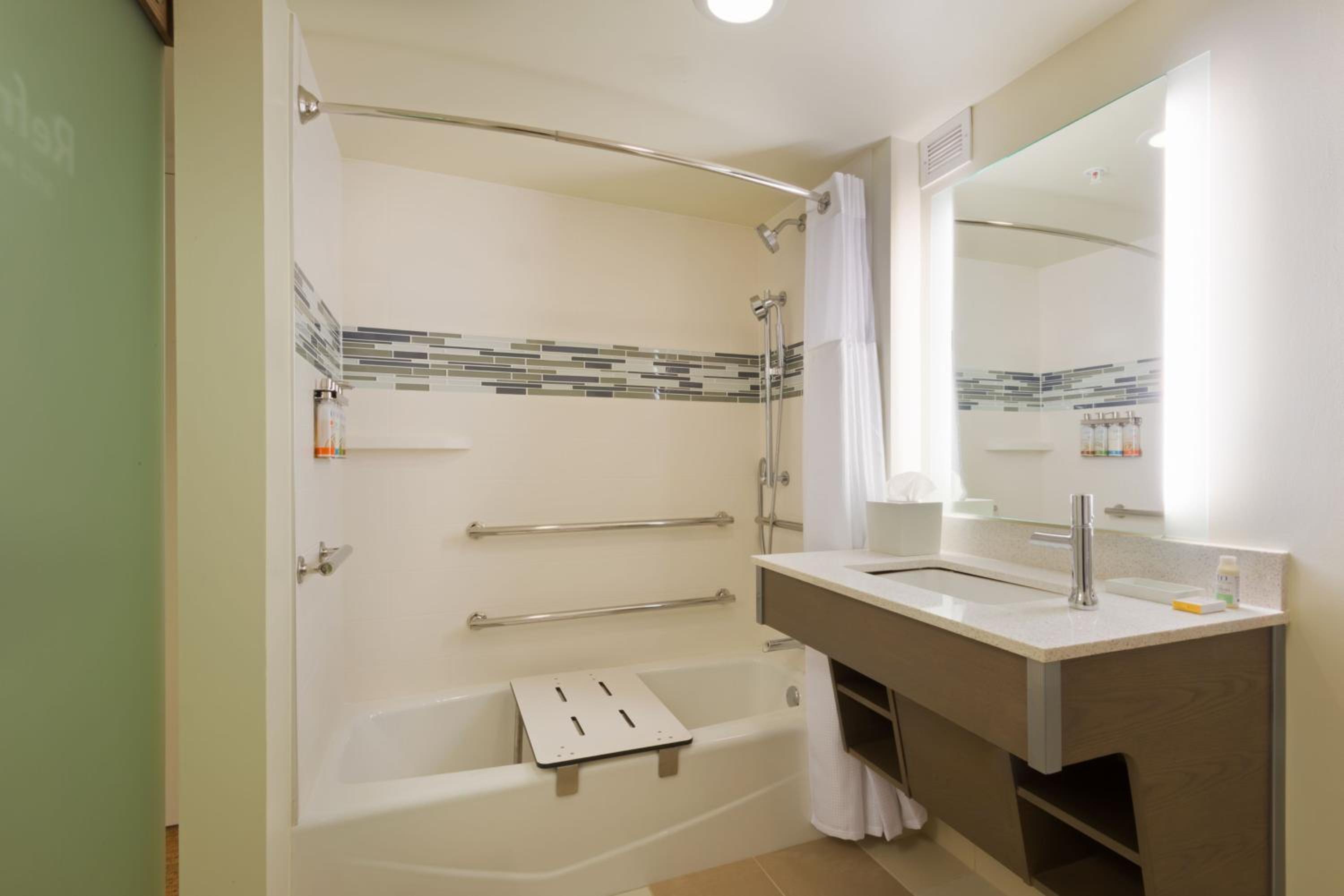 Standard Room with Two Double Beds - Communications Accessible photo 2