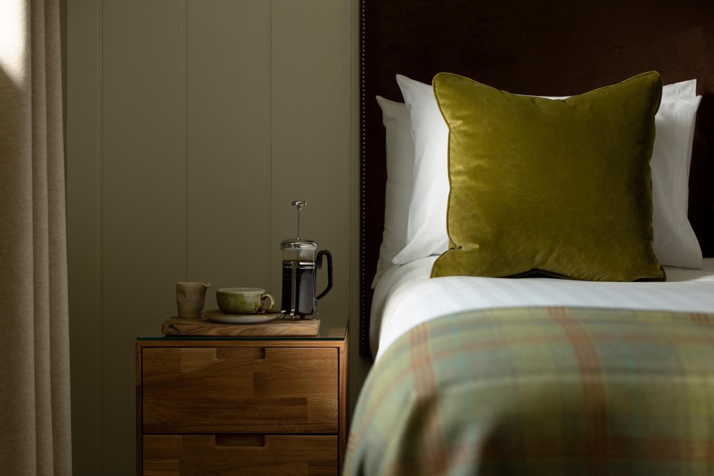 Classic Single Room