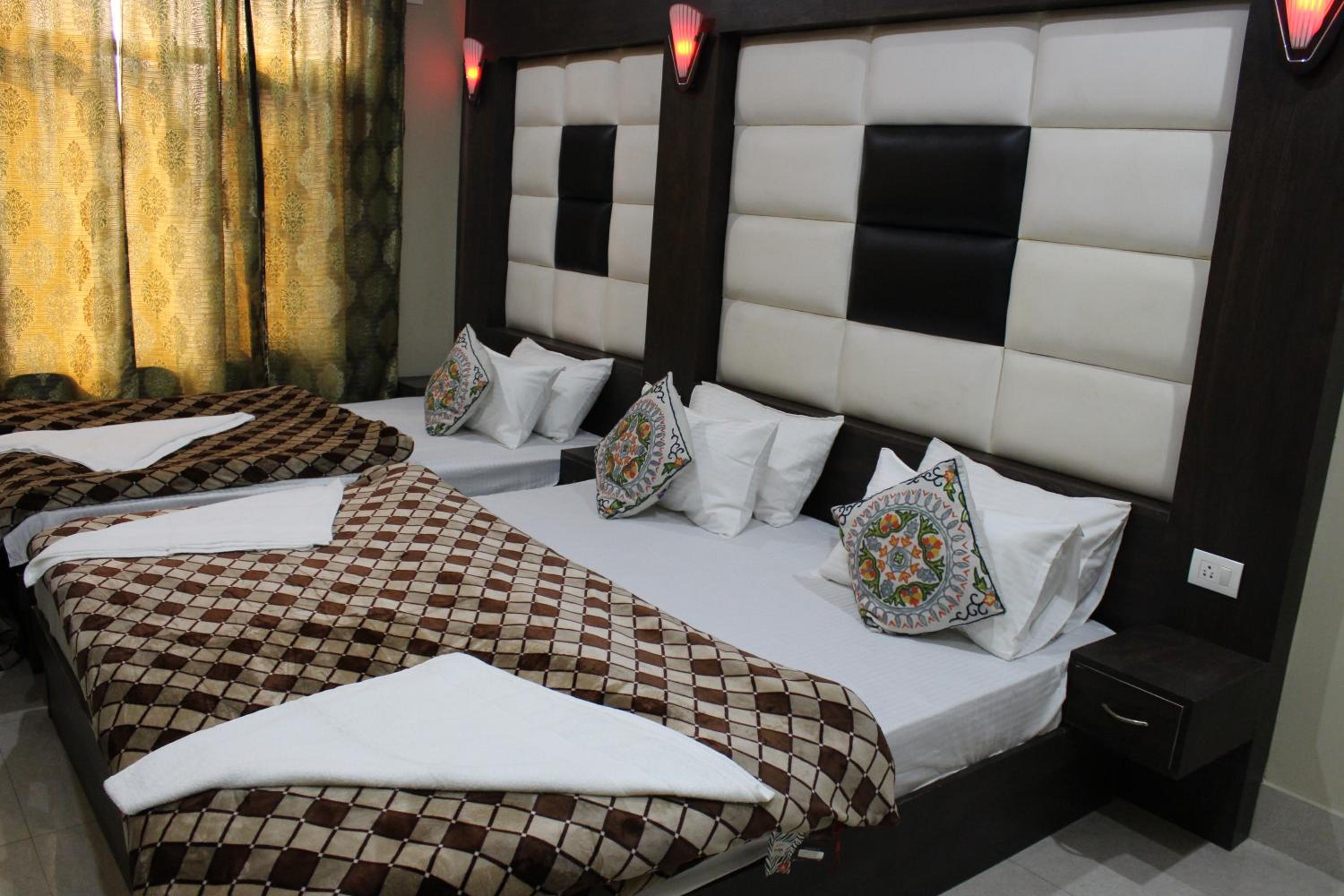 Classic Triple Room - Photo 3