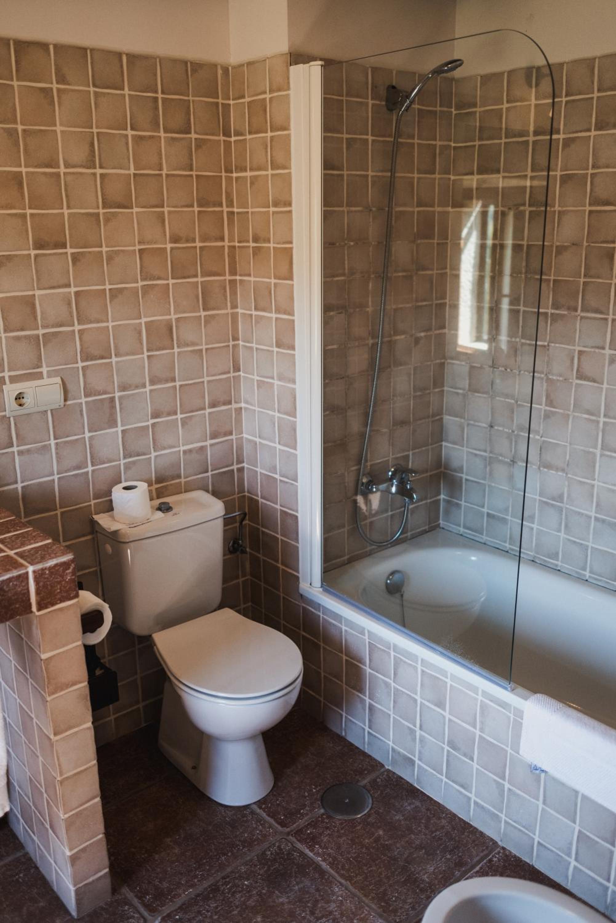 Twin Room - Photo 4