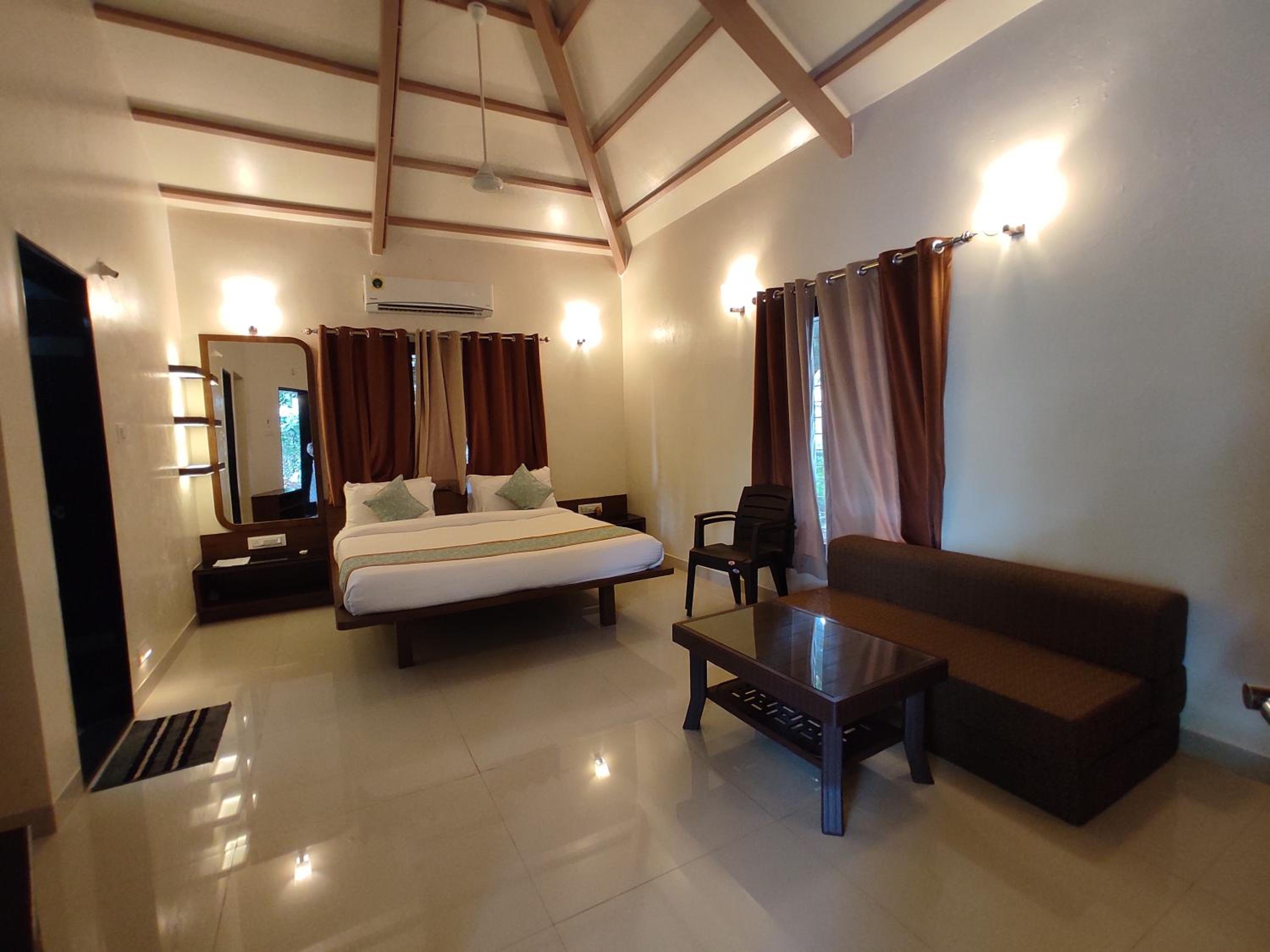 Super Deluxe Cottages - Photo 13