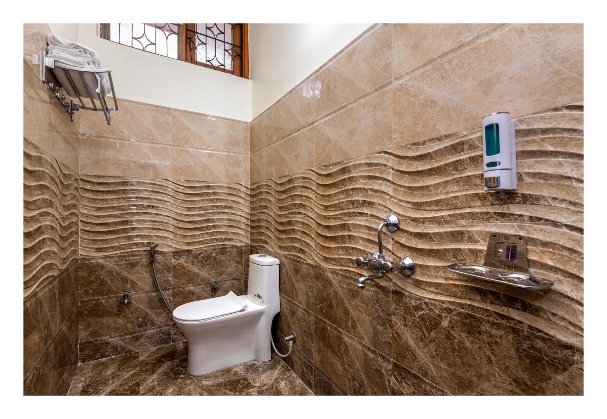 Triple Room with Bathroom photo 2