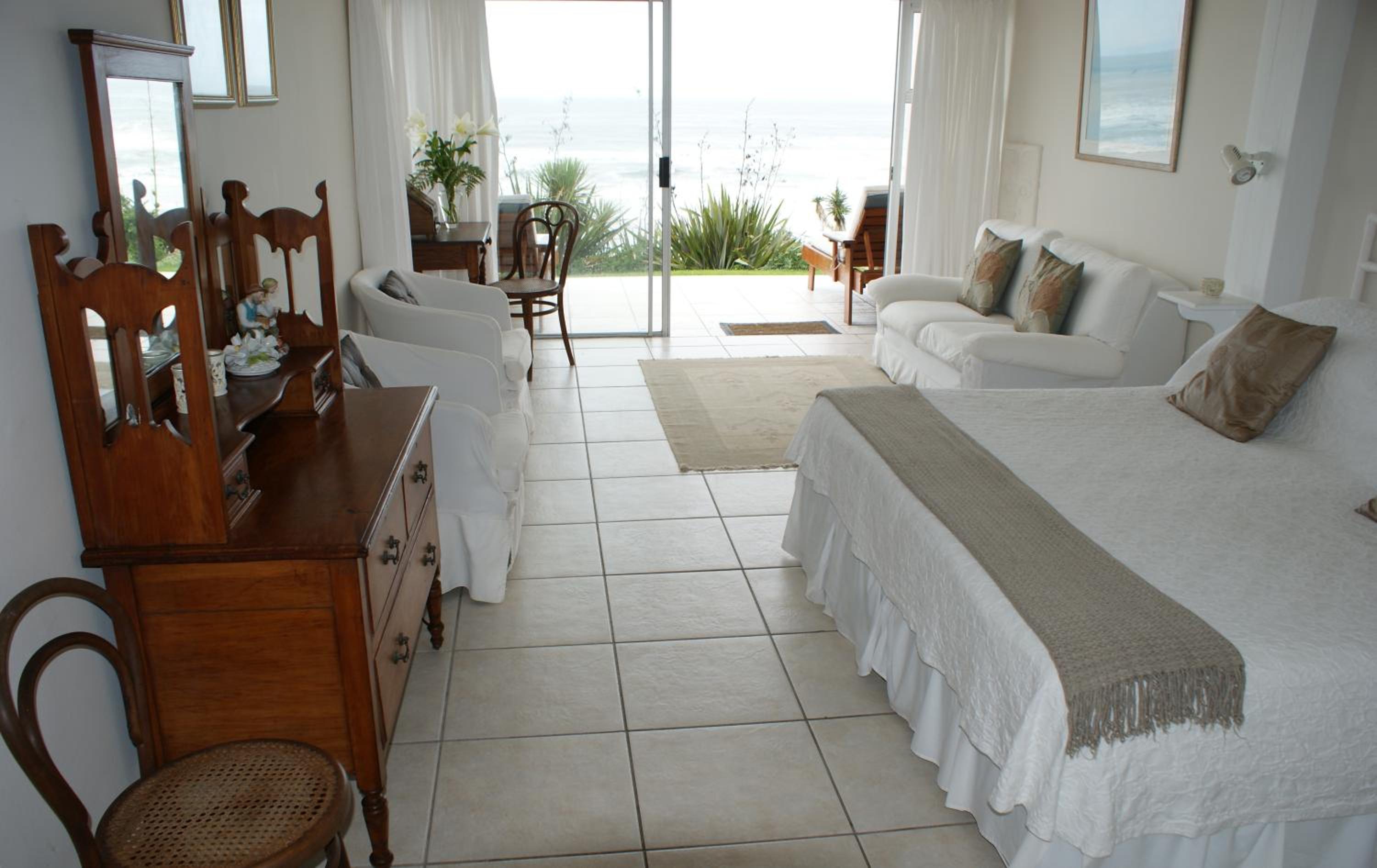 Double Room with Ocean View - White Sands photo 1