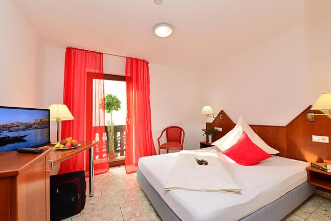 Single Room with Balcony photo 1