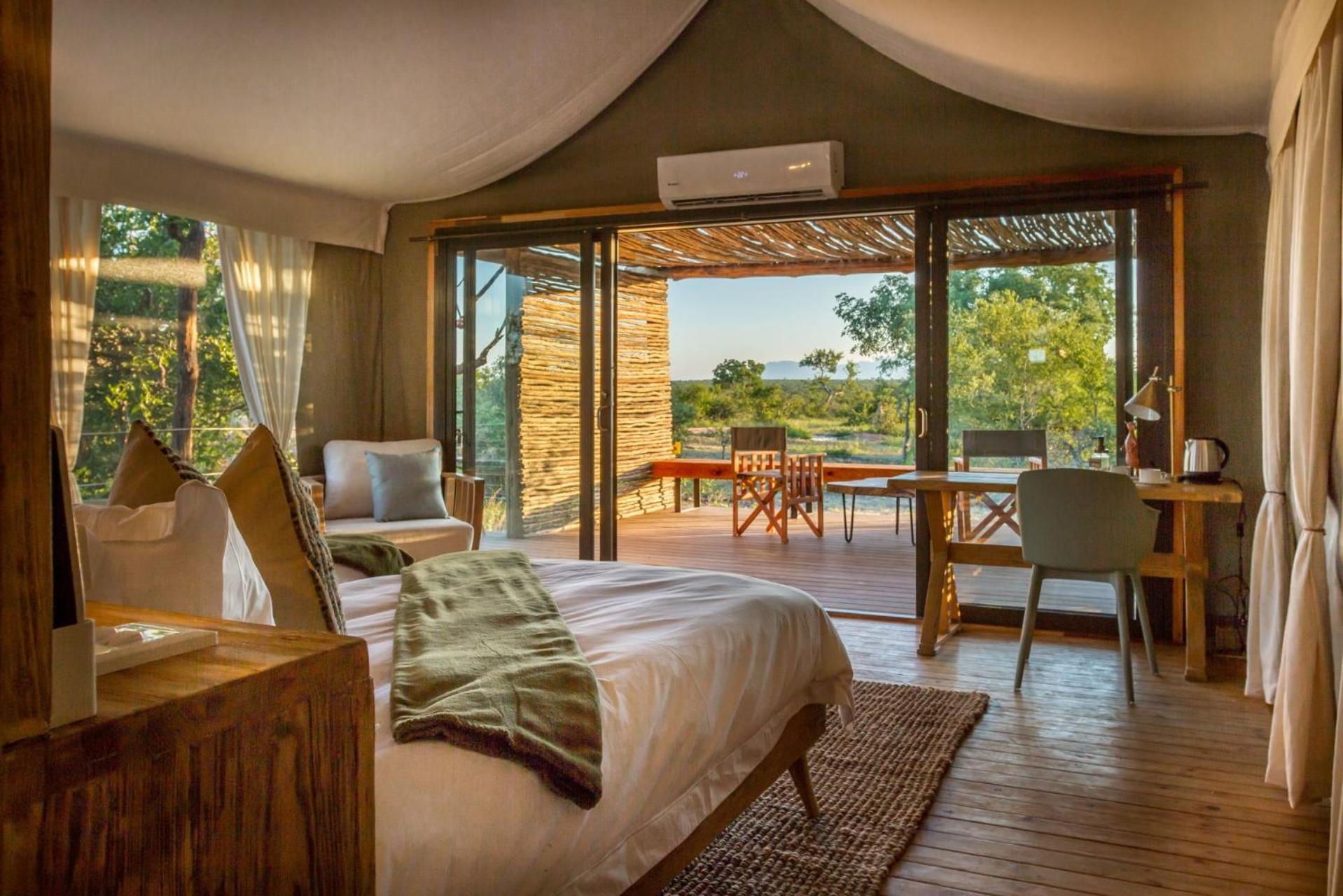 Superior Double or Twin Room with Mountain View photo 1