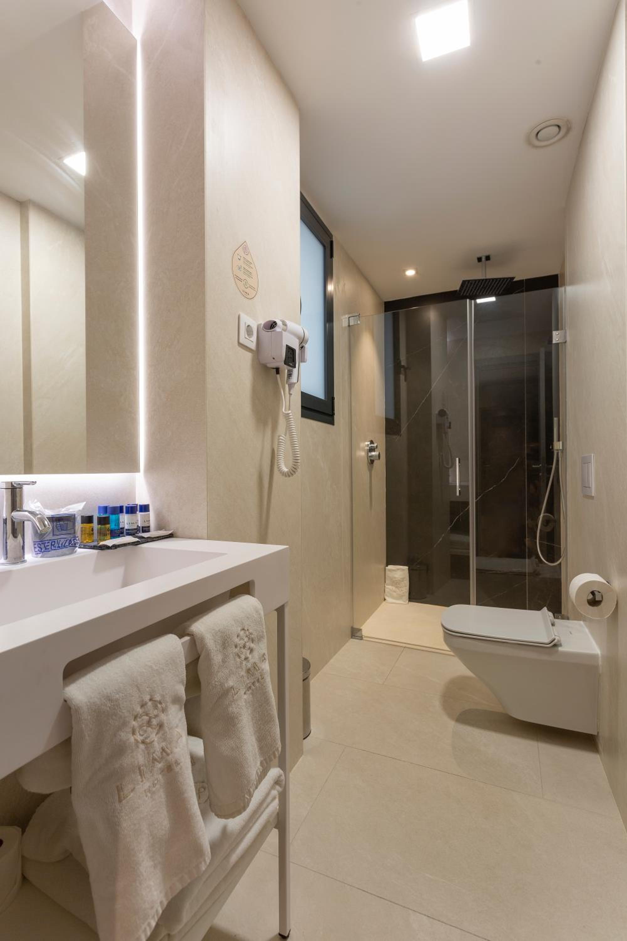 Interior Double Room Single Use