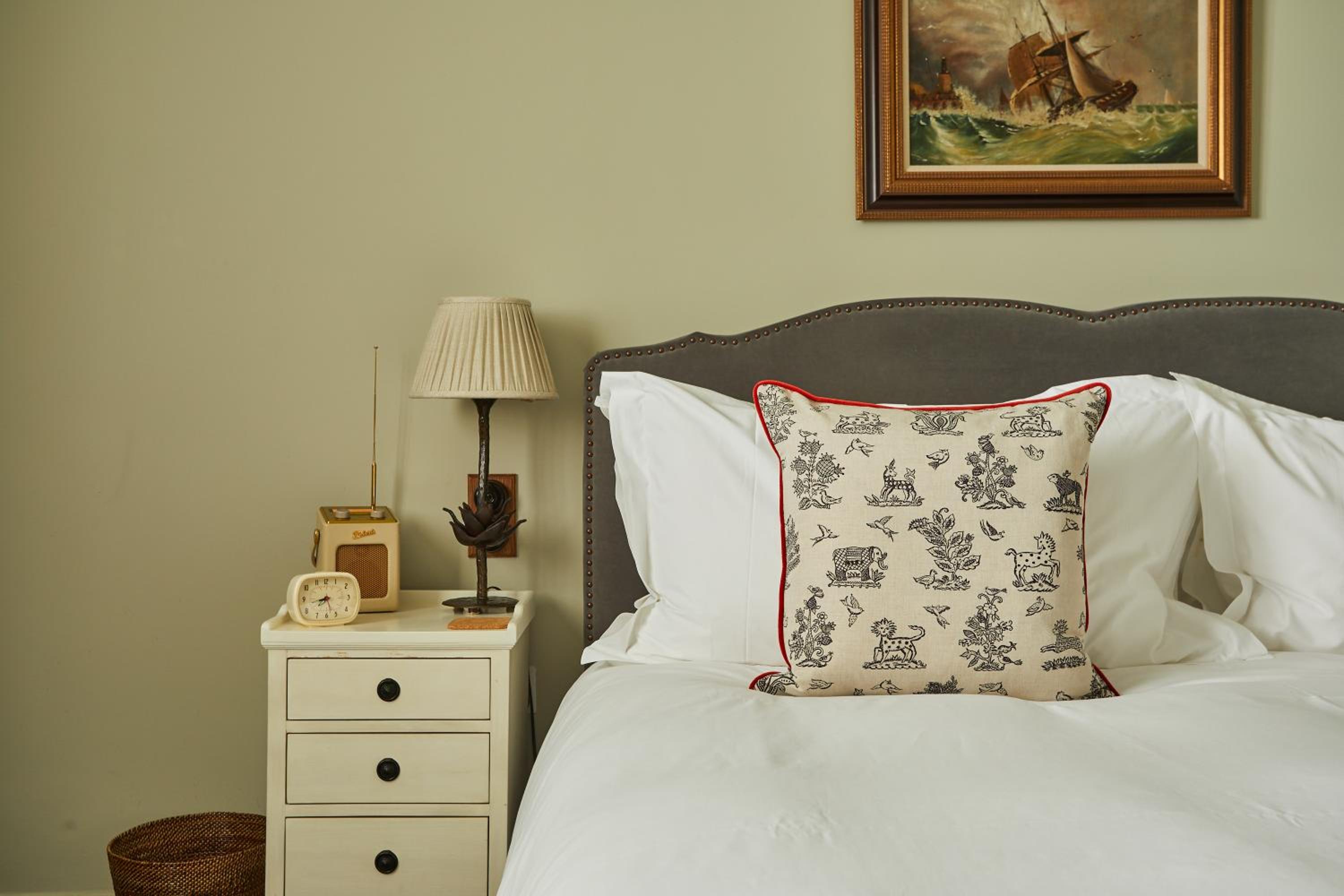 Superior King Room - Photo 2