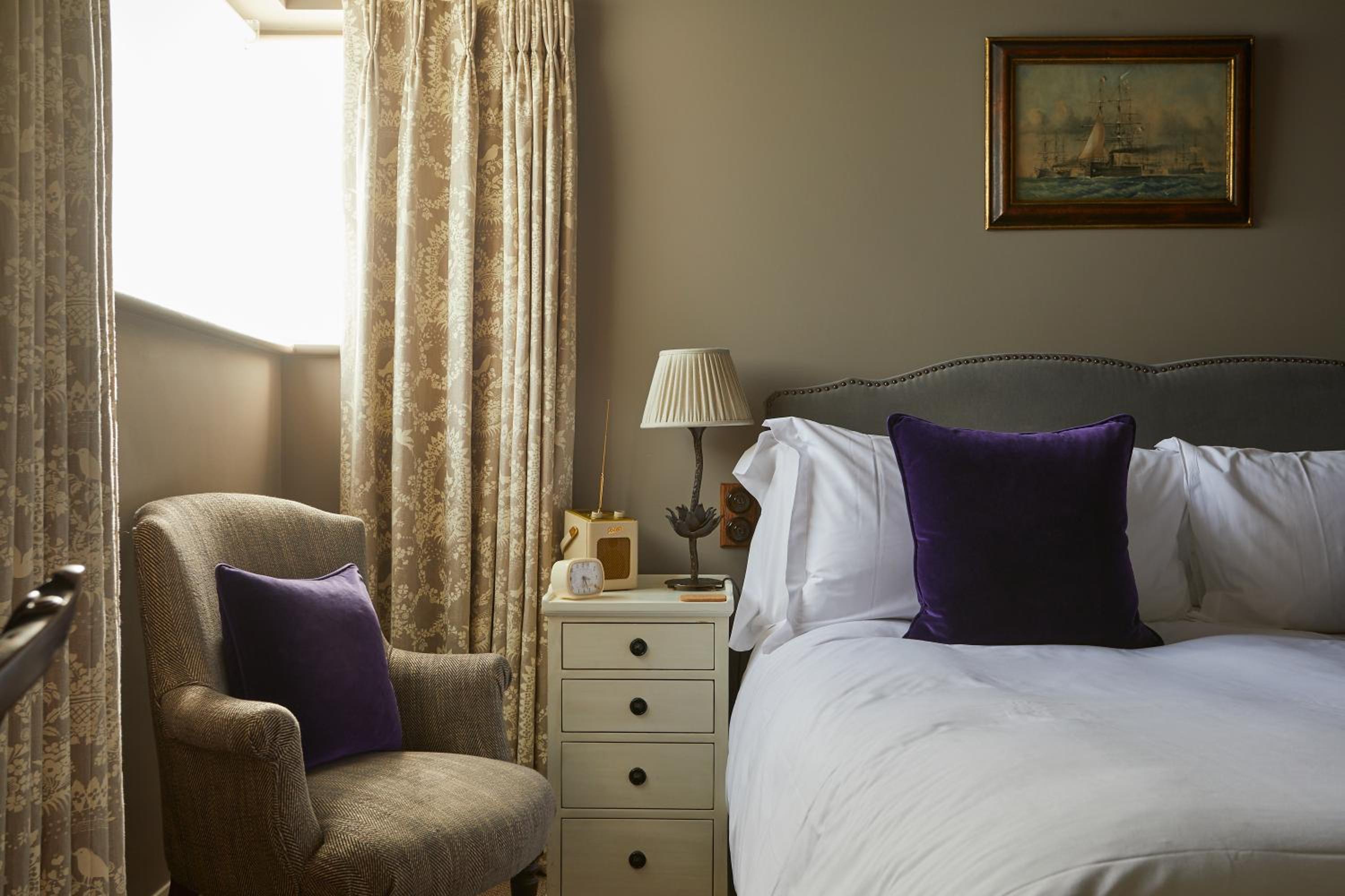 Superior King Room - Photo 1