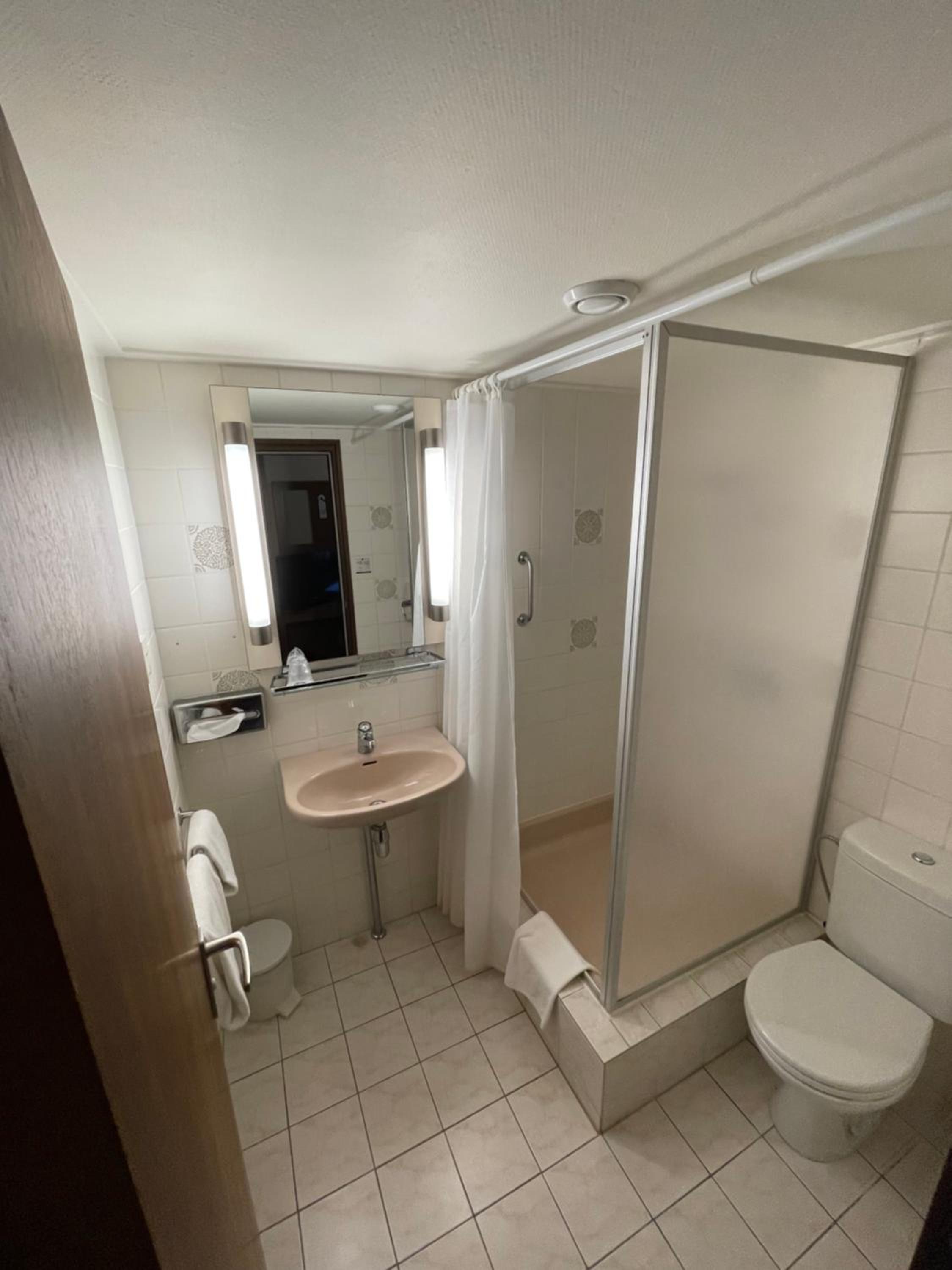 Single Room with Shower photo 2