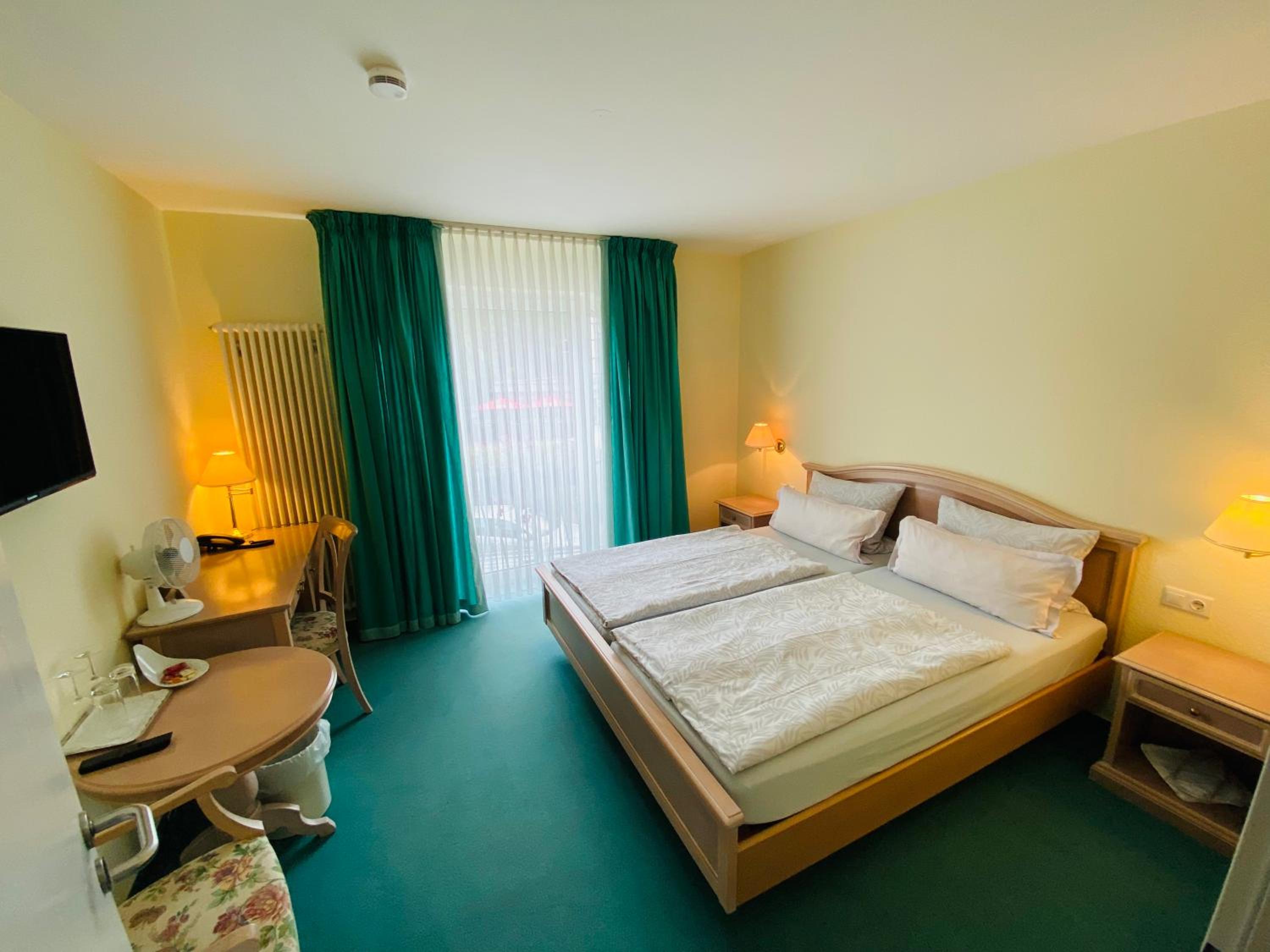 Standard Double Room photo 2