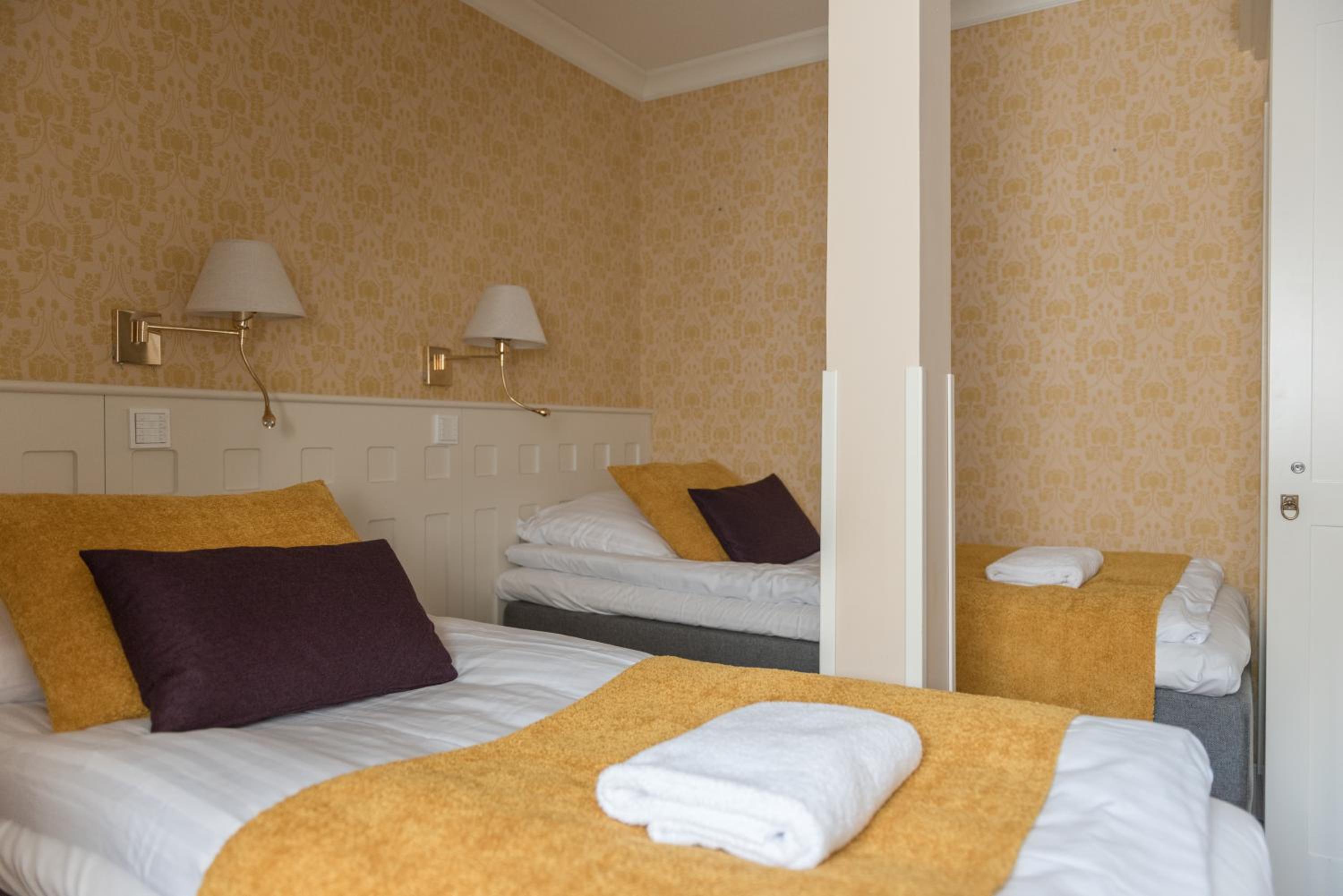 Deluxe Twin Room - Photo 4