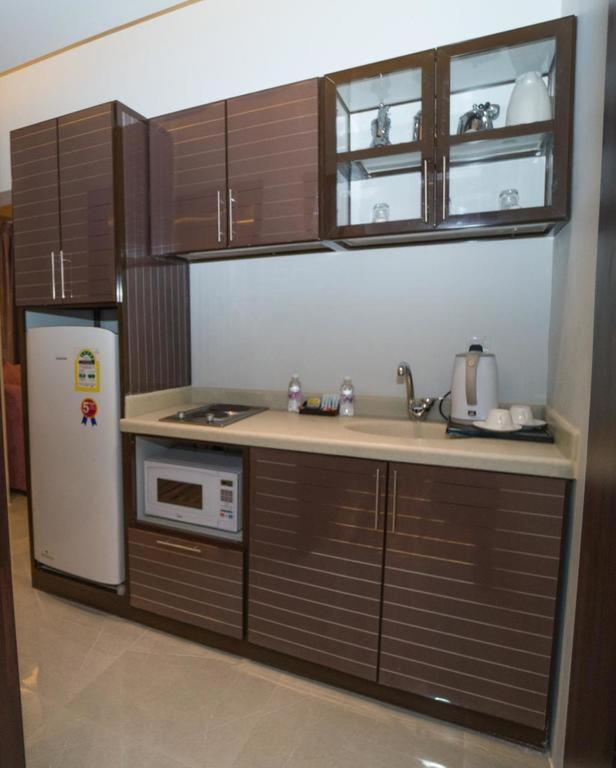 Two-Bedroom Apartment - Photo 2