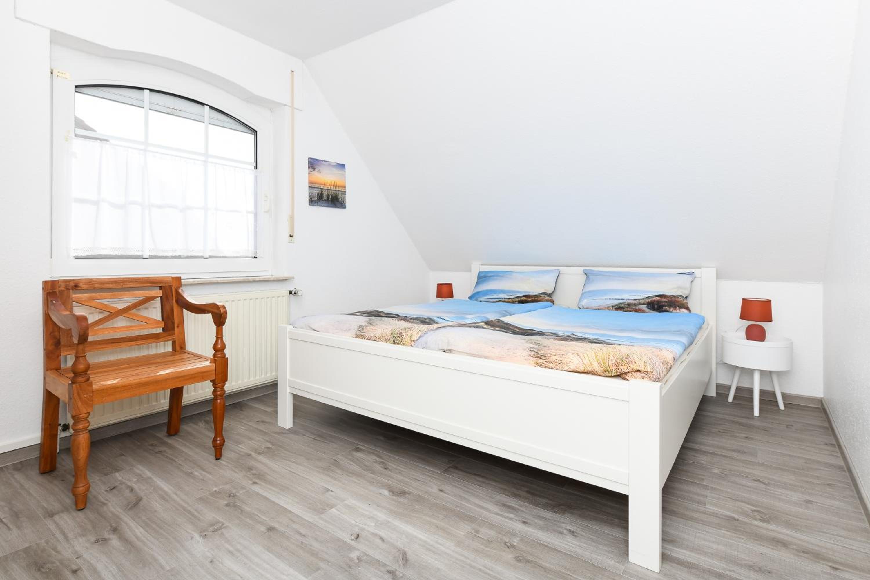Three-Bedroom House photo 1
