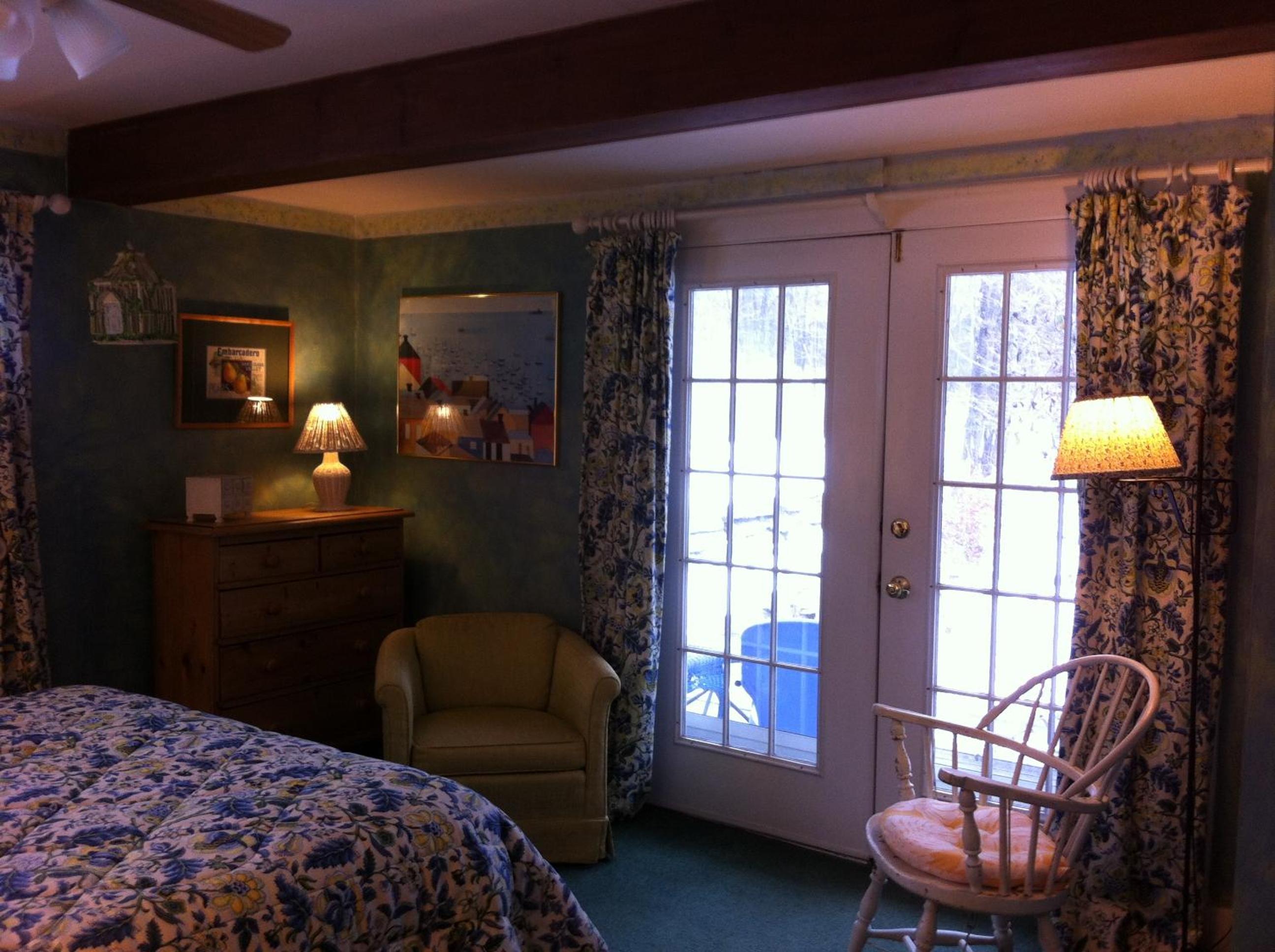 Queen Room with Garden View photo 3