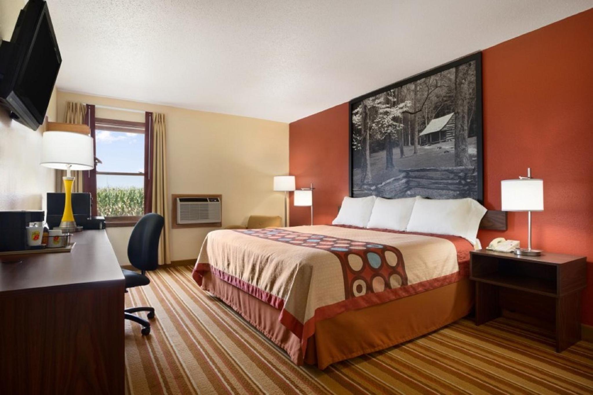 King Room - Non-Smoking - Photo 3