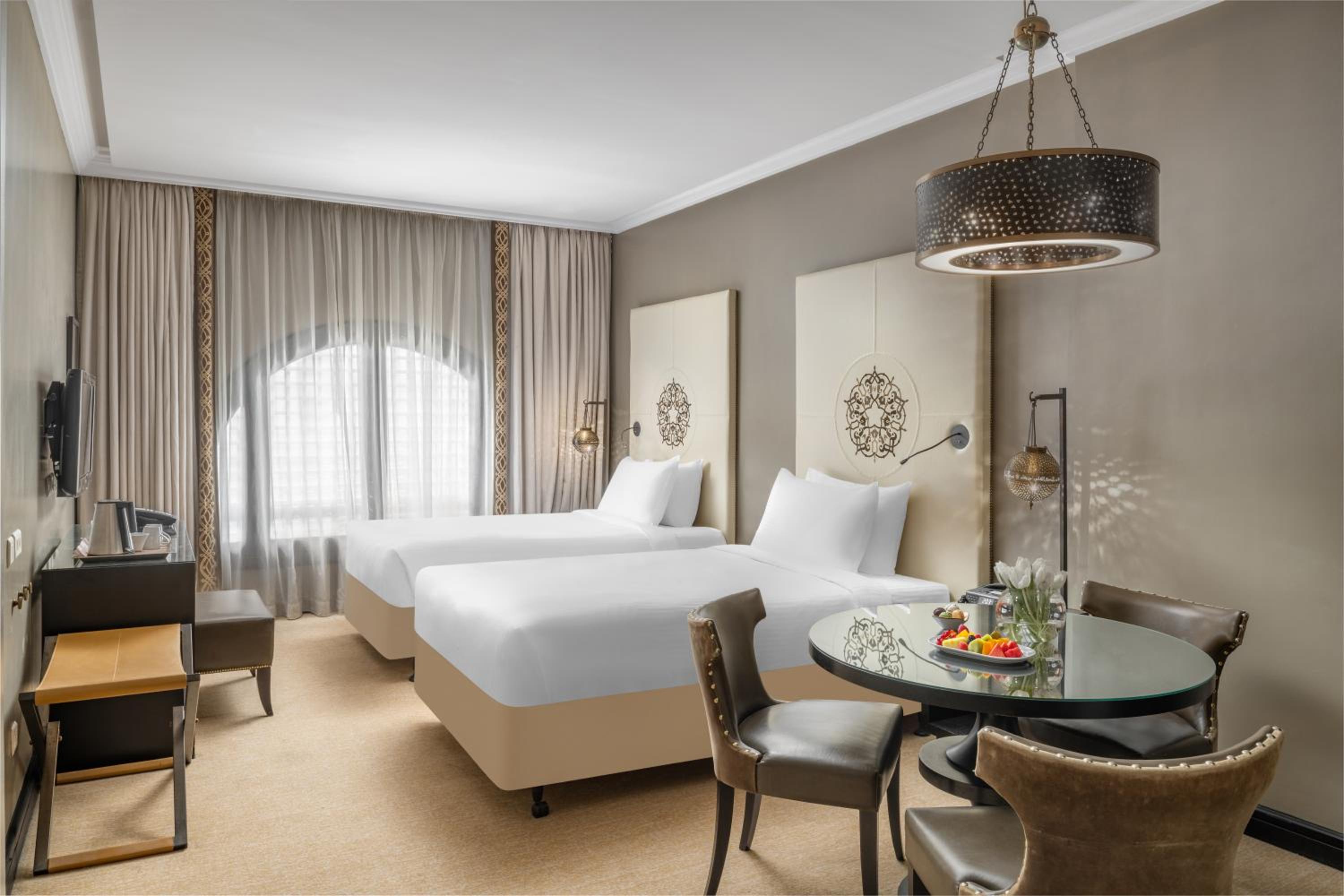 Deluxe Club Room, Twin Bed photo 2