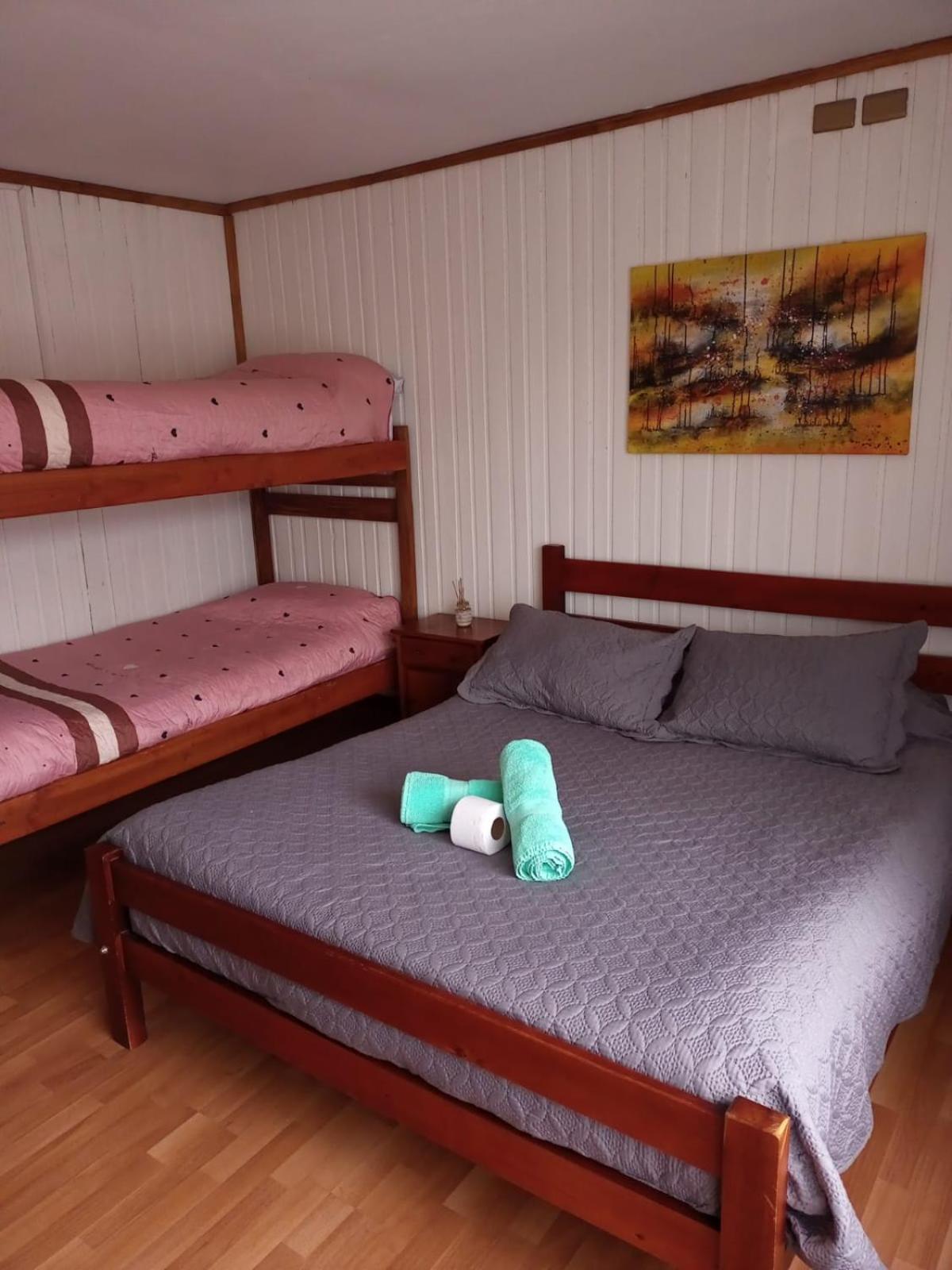 Economy Quadruple Room with Shared Bathroom photo 3