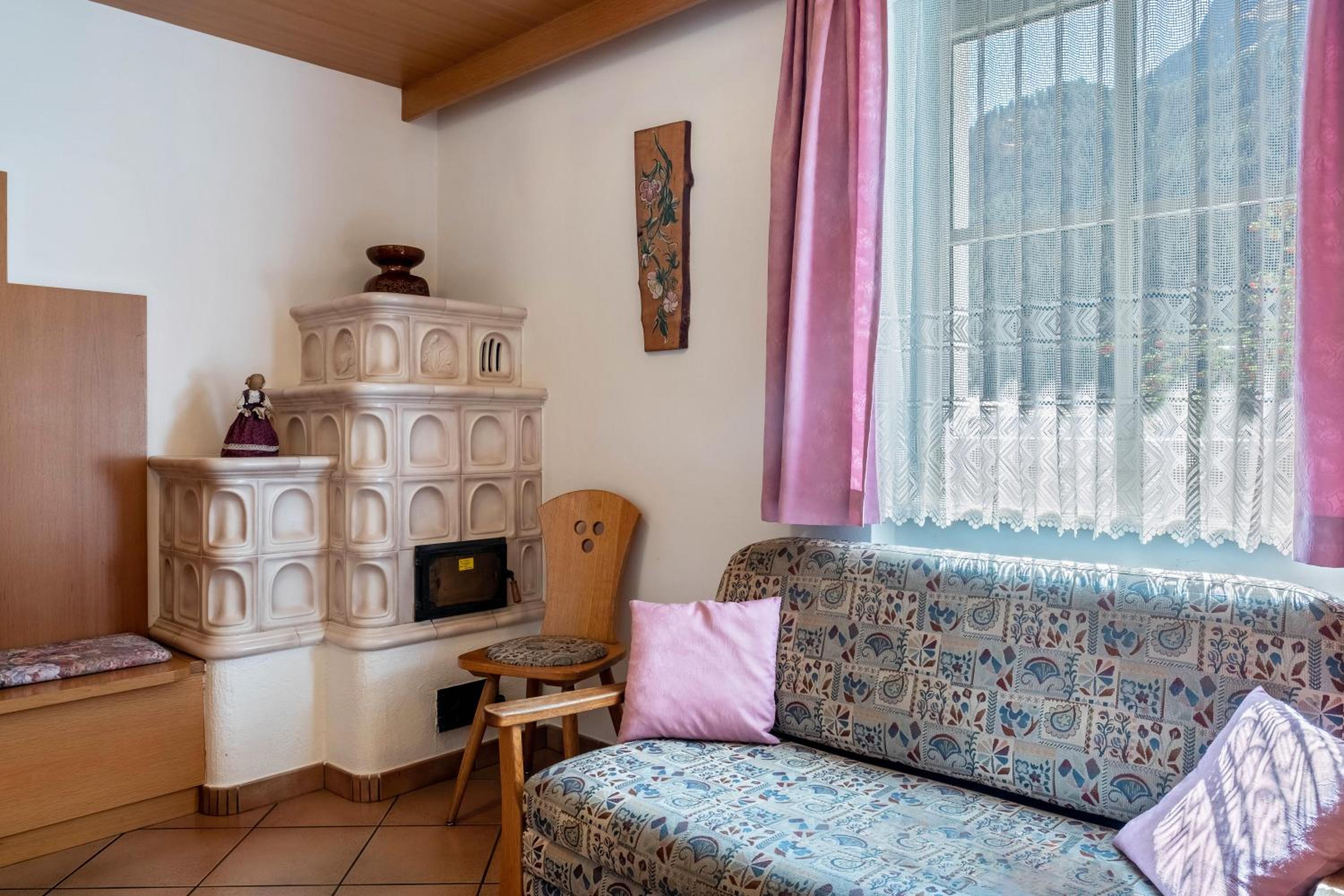 Three-Bedroom Apartment with Mountain View