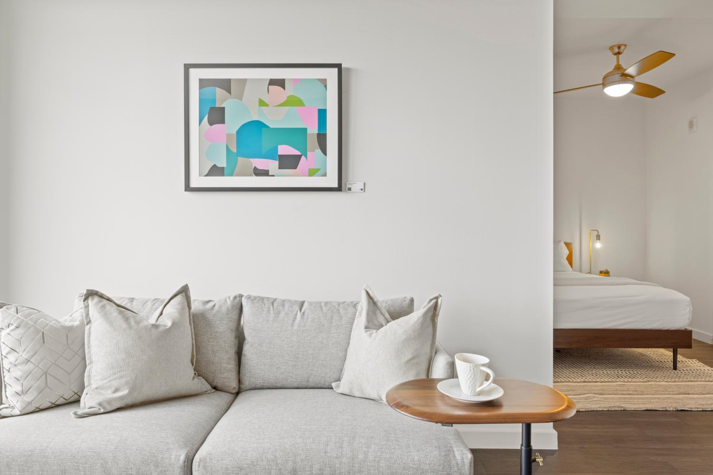 One-Bedroom Apartment - Photo 6