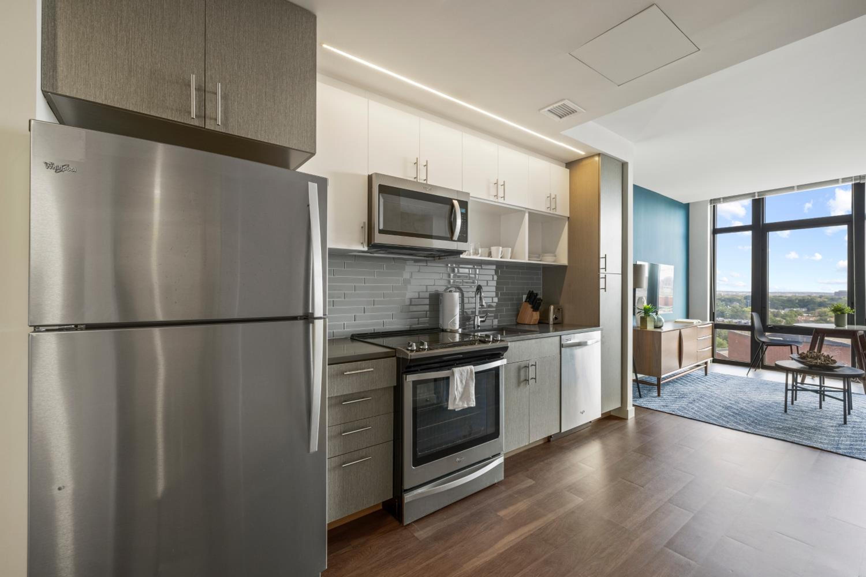 One-Bedroom Apartment - Photo 9