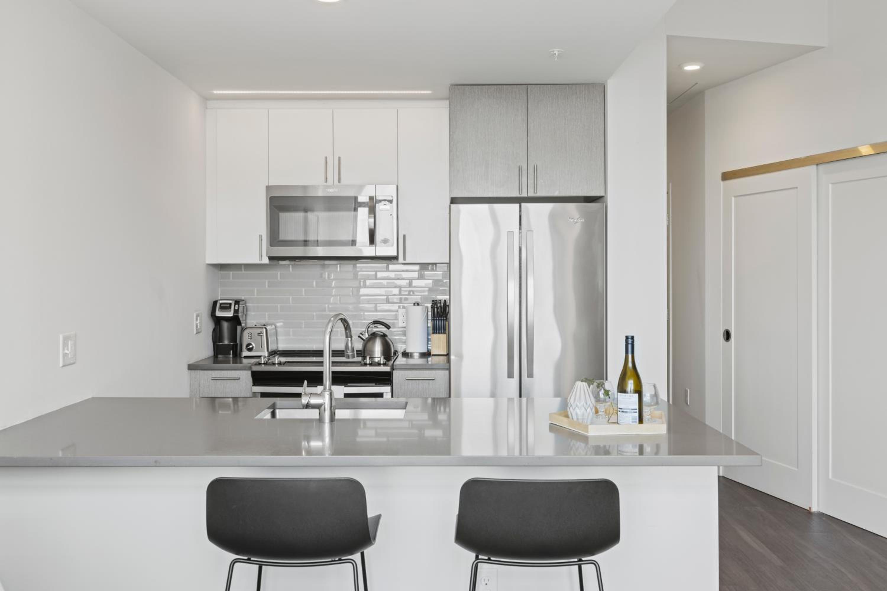 Studio Apartment - Photo 3