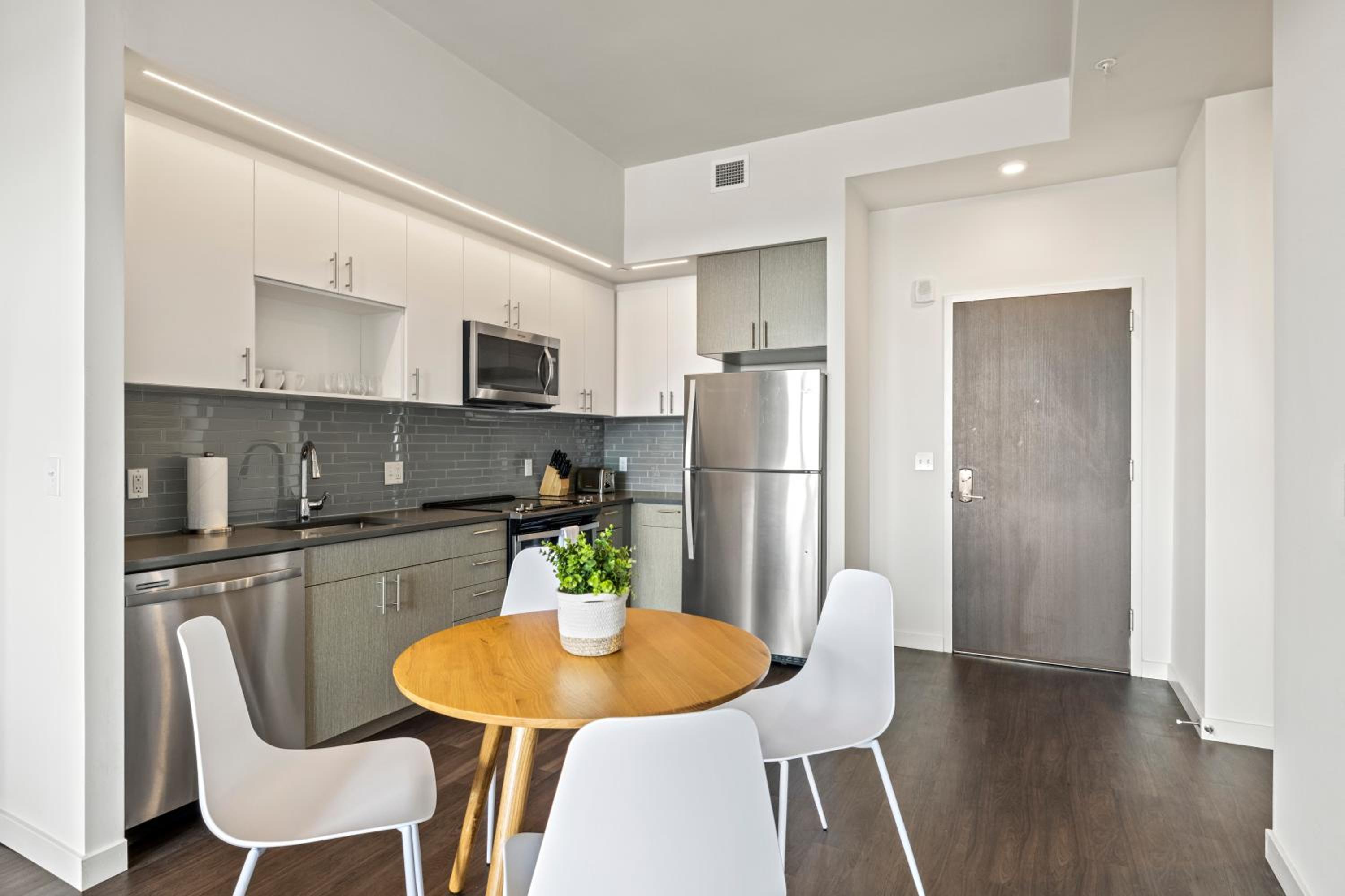 Premium One Bedroom Apartment - Photo 10