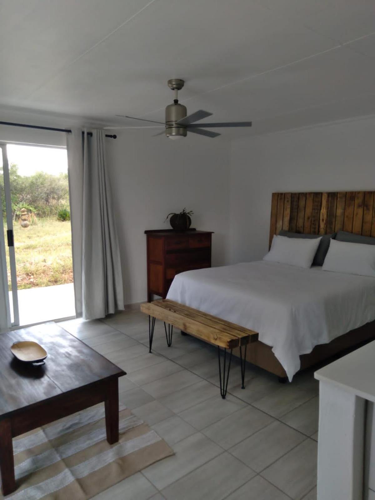 One-Bedroom Apartment - Photo 1