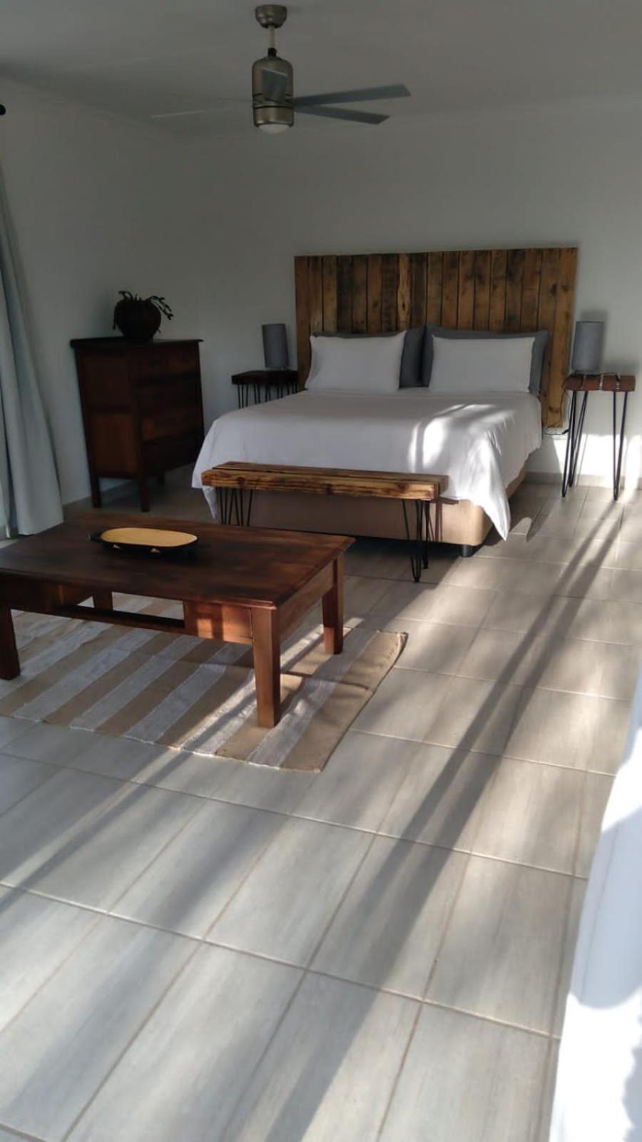One-Bedroom Apartment - Photo 22