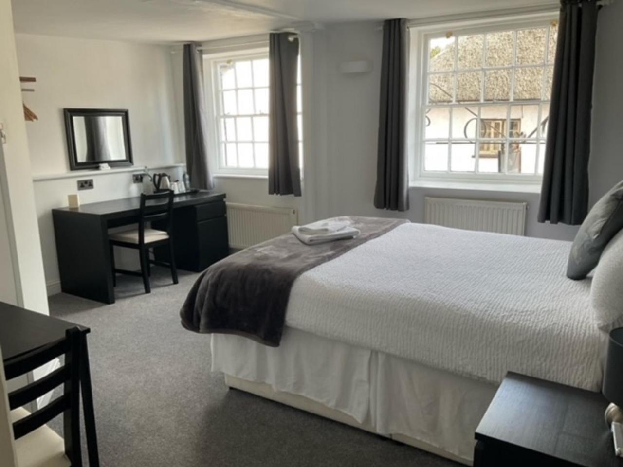 Double Room - Photo 2