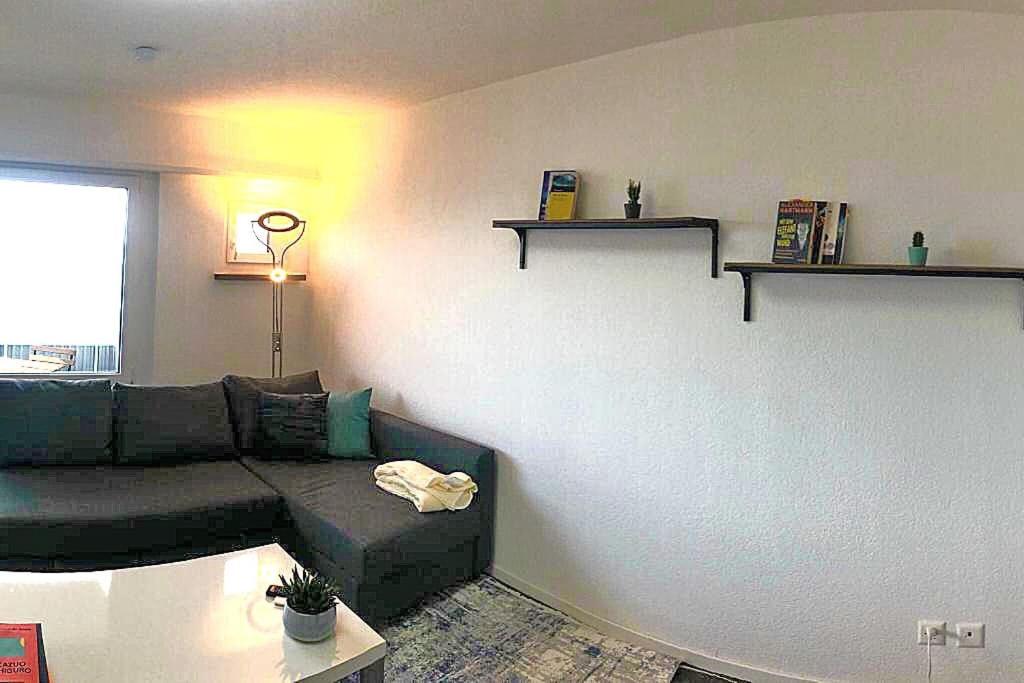 Apartment with Balcony - Photo 9