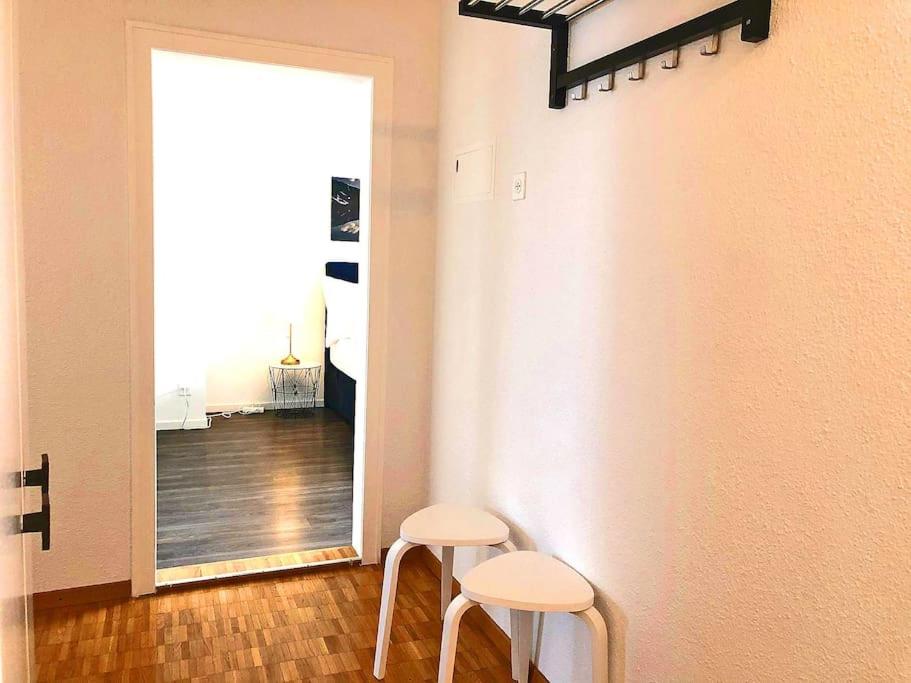 Apartment with Balcony - Photo 16