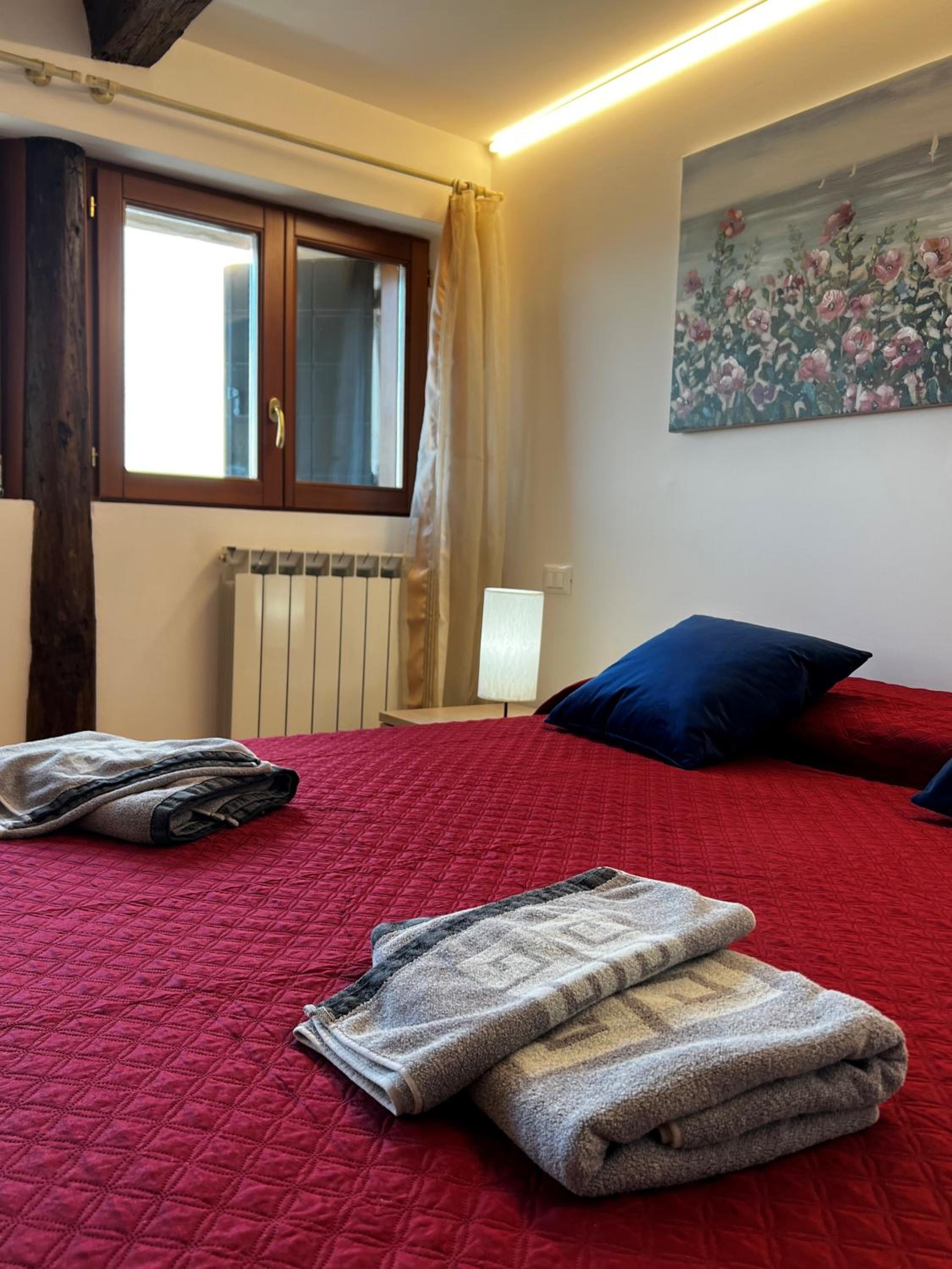 Three-Bedroom Apartment photo 1