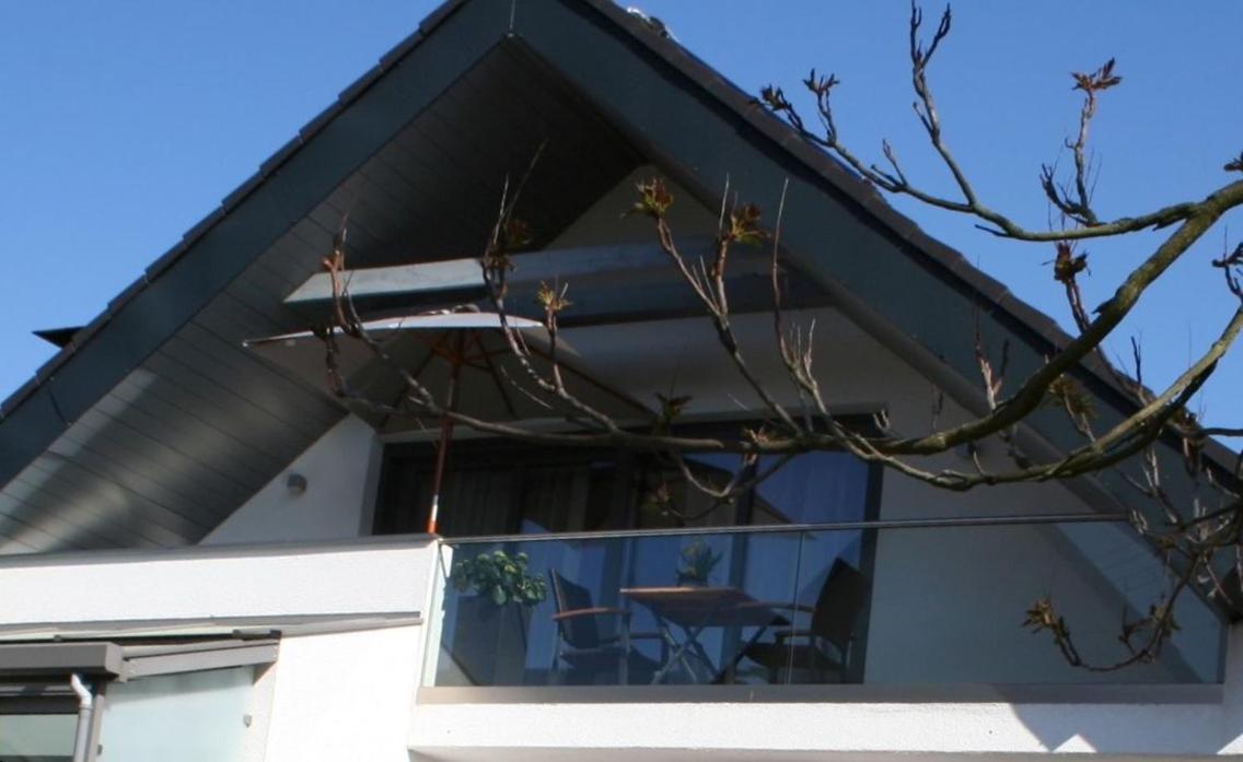 Apartment with Balcony photo 2