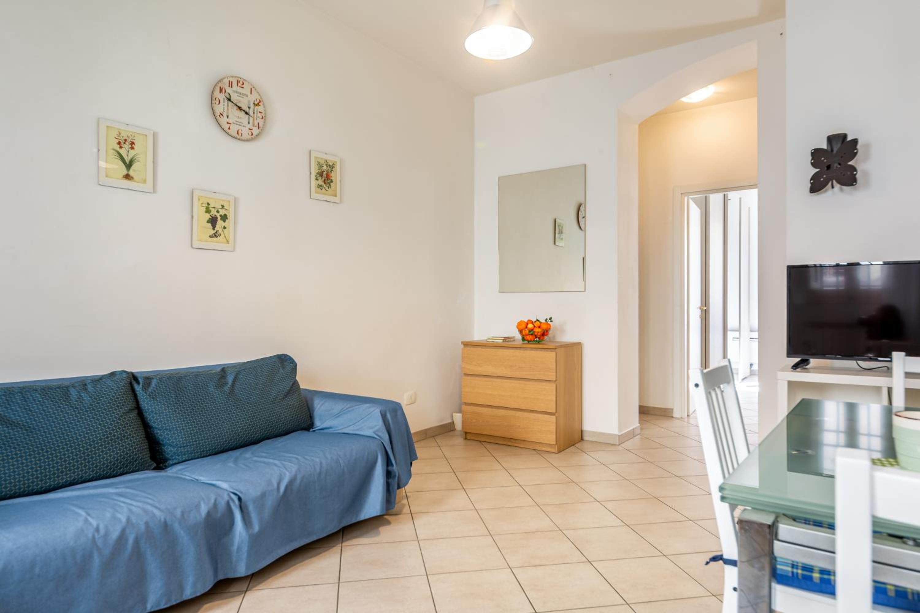 One-Bedroom Apartment