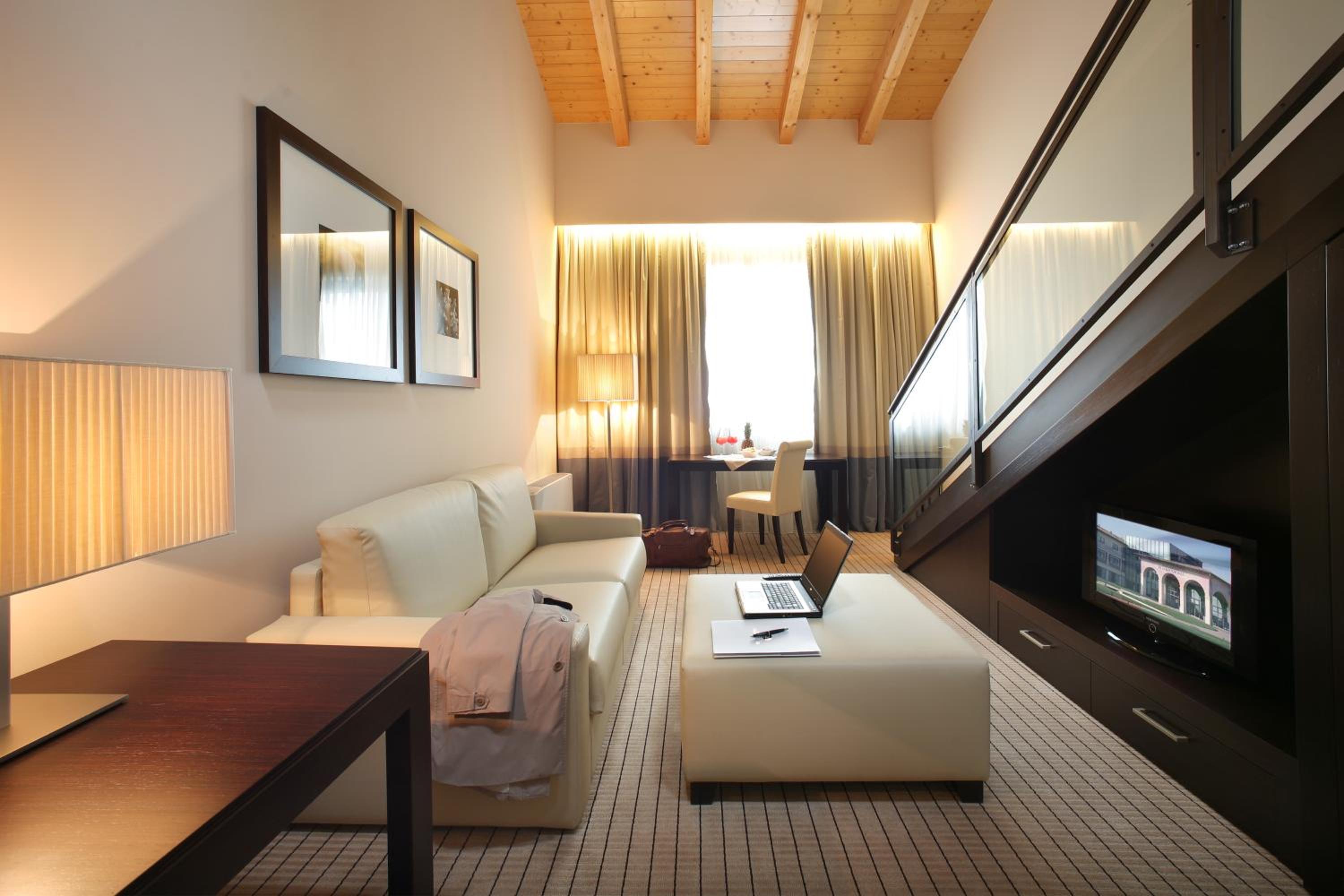Junior Suite - Photo 2