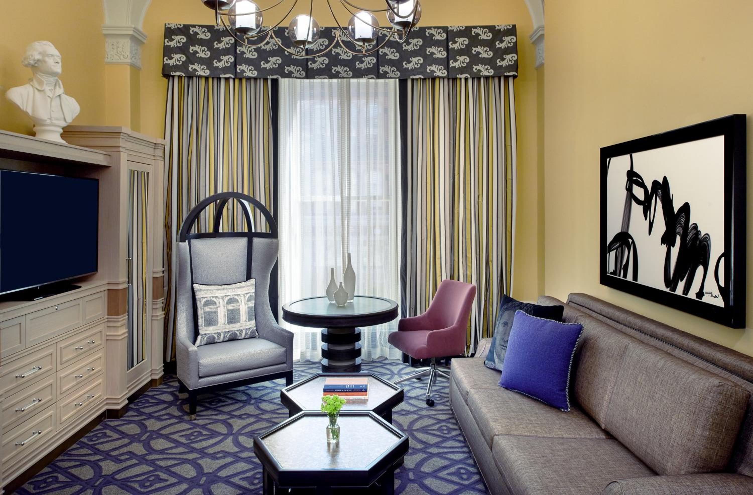 Mediterranean King Suite photo 1