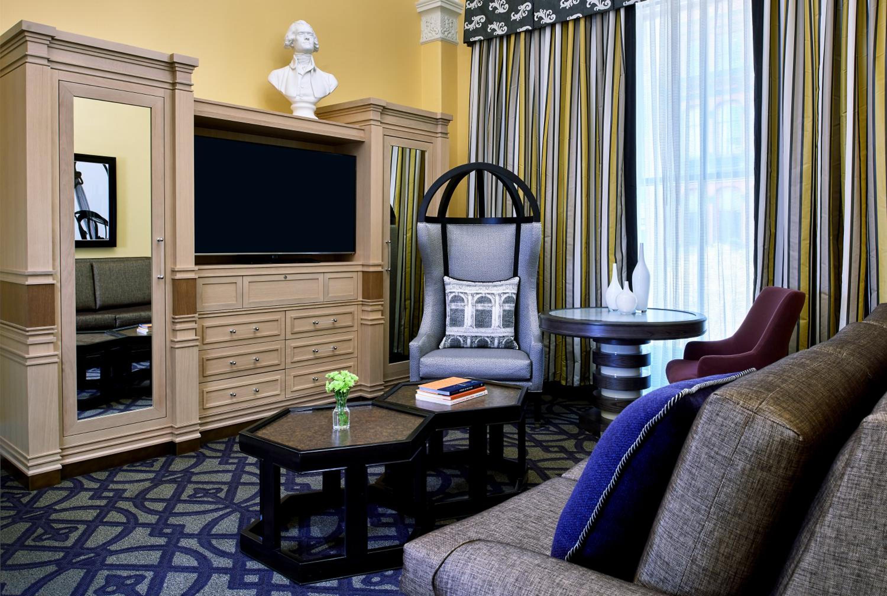 Mediterranean King Suite photo 2