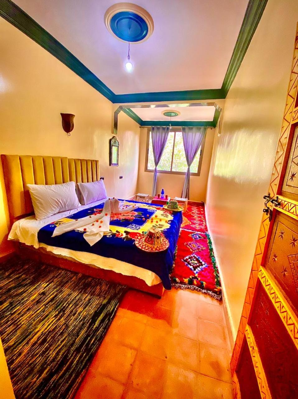 Triple Room with View - Photo 10