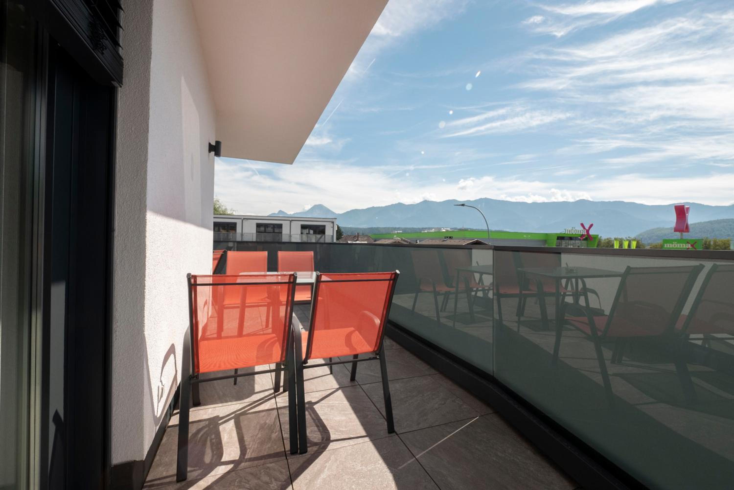 Penthouse Apartment with 360 Degree Terrace - Photo 3