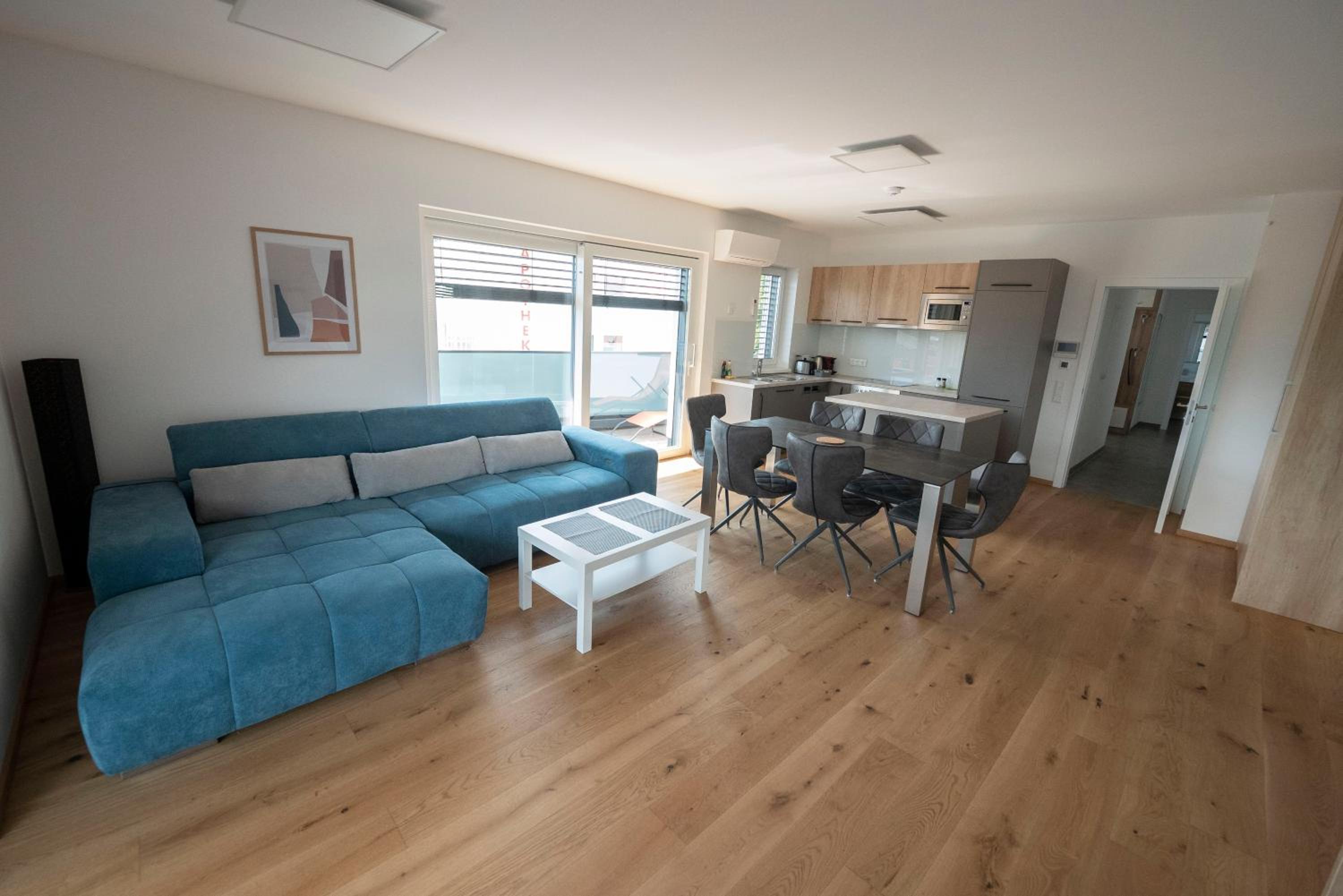 Penthouse Apartment with 360 Degree Terrace - Photo 1