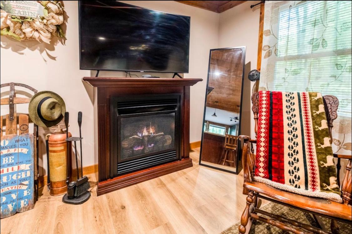 Two-Bedroom House - Photo 26