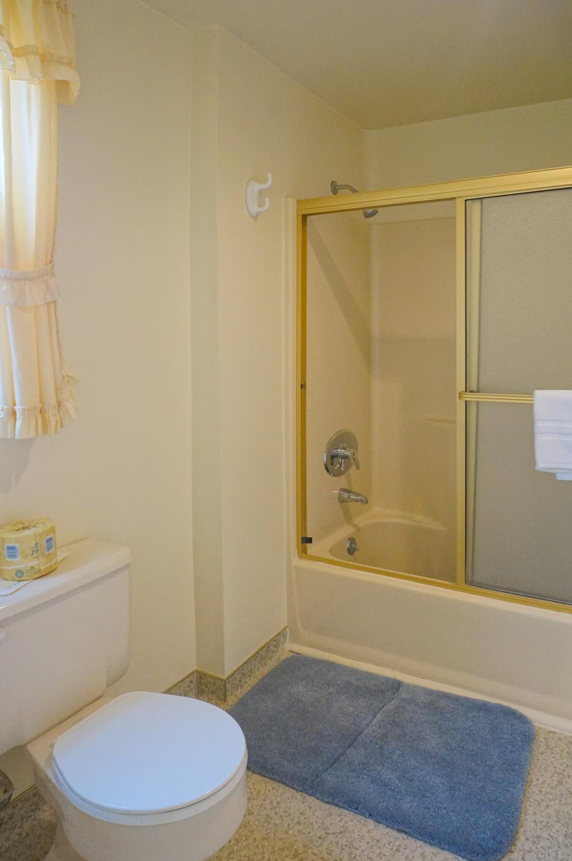 Deluxe Ocean View 2 Queen Beds photo 3