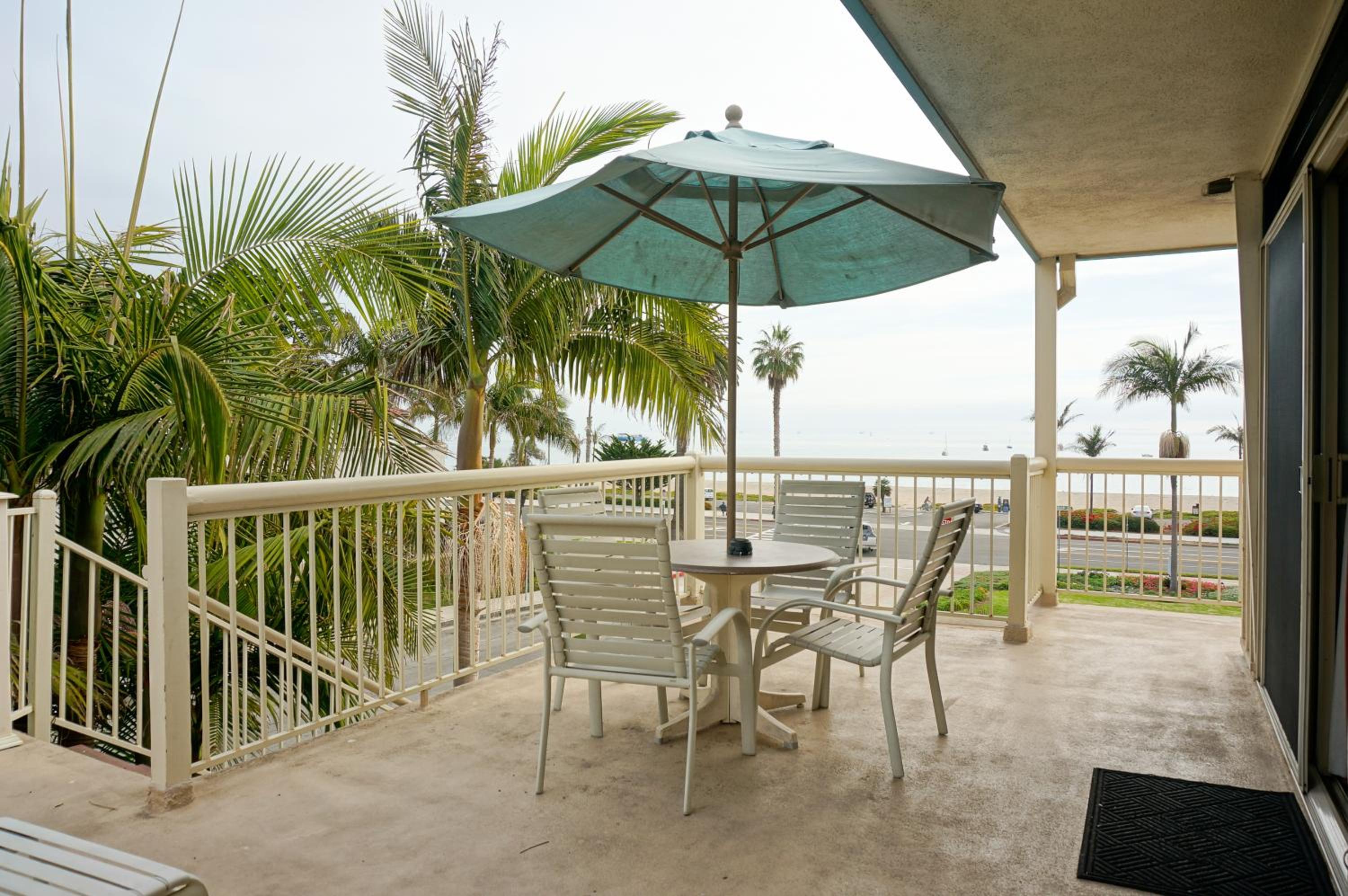 Suite Ocean View King/ Sofa Bed photo 2