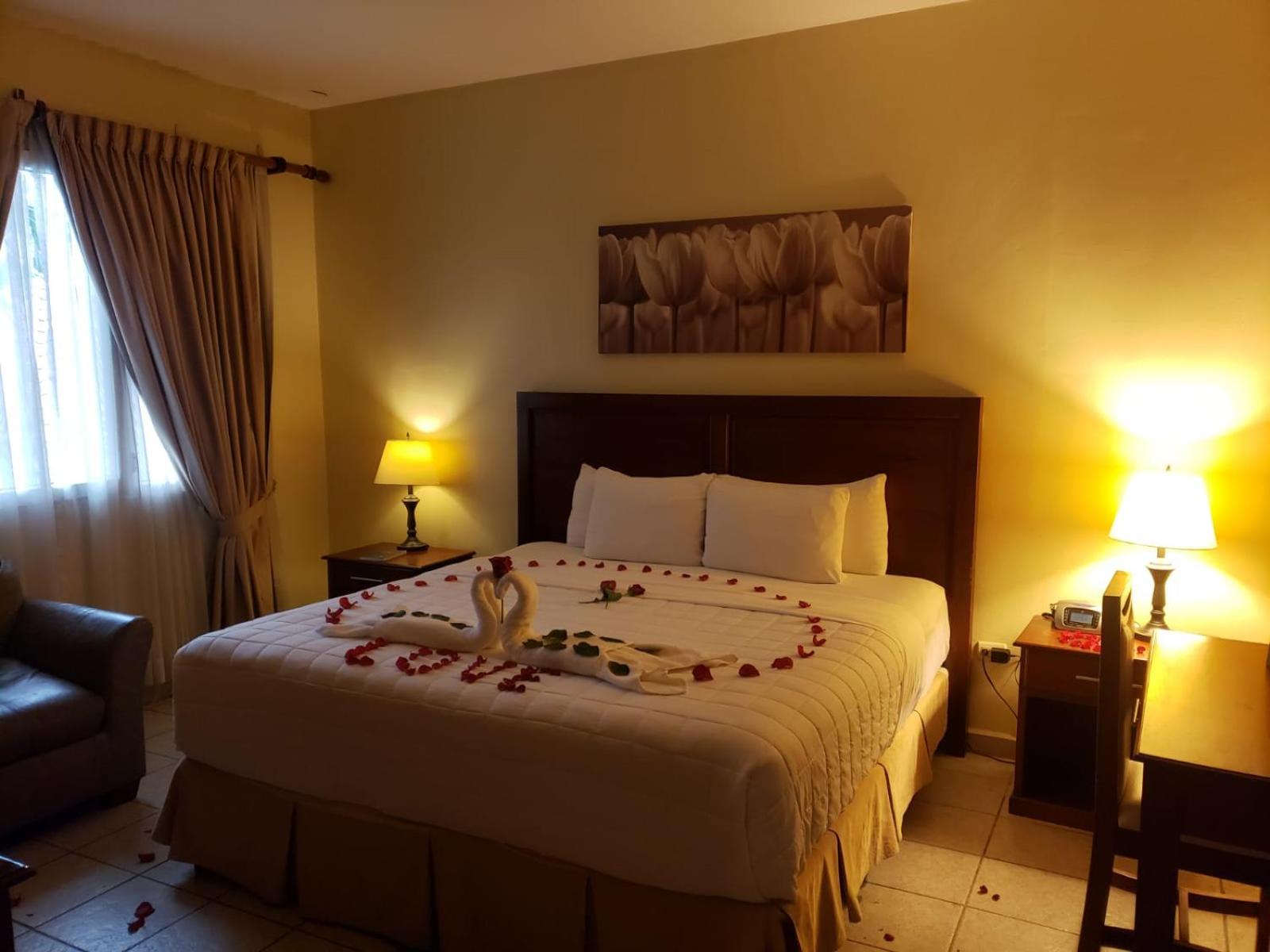 Deluxe Junior Suite photo 2