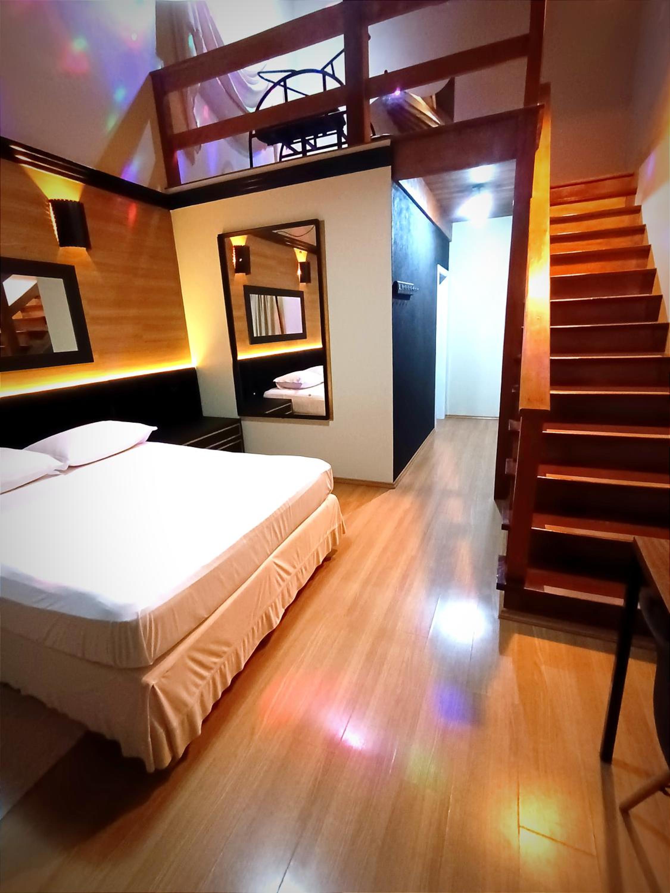 Executive Double Room with Hot Tub - Photo 1